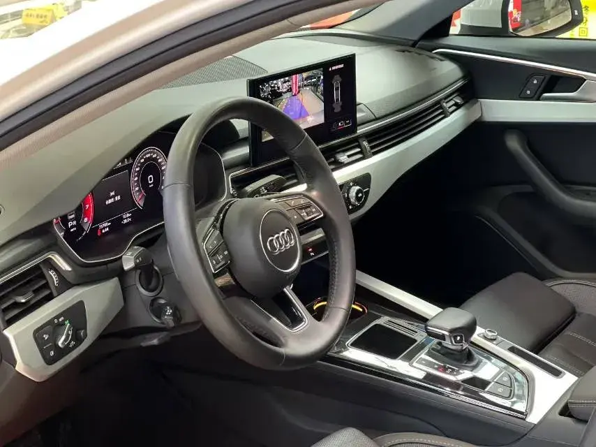 2020 AUDI A4L thumbnail 4