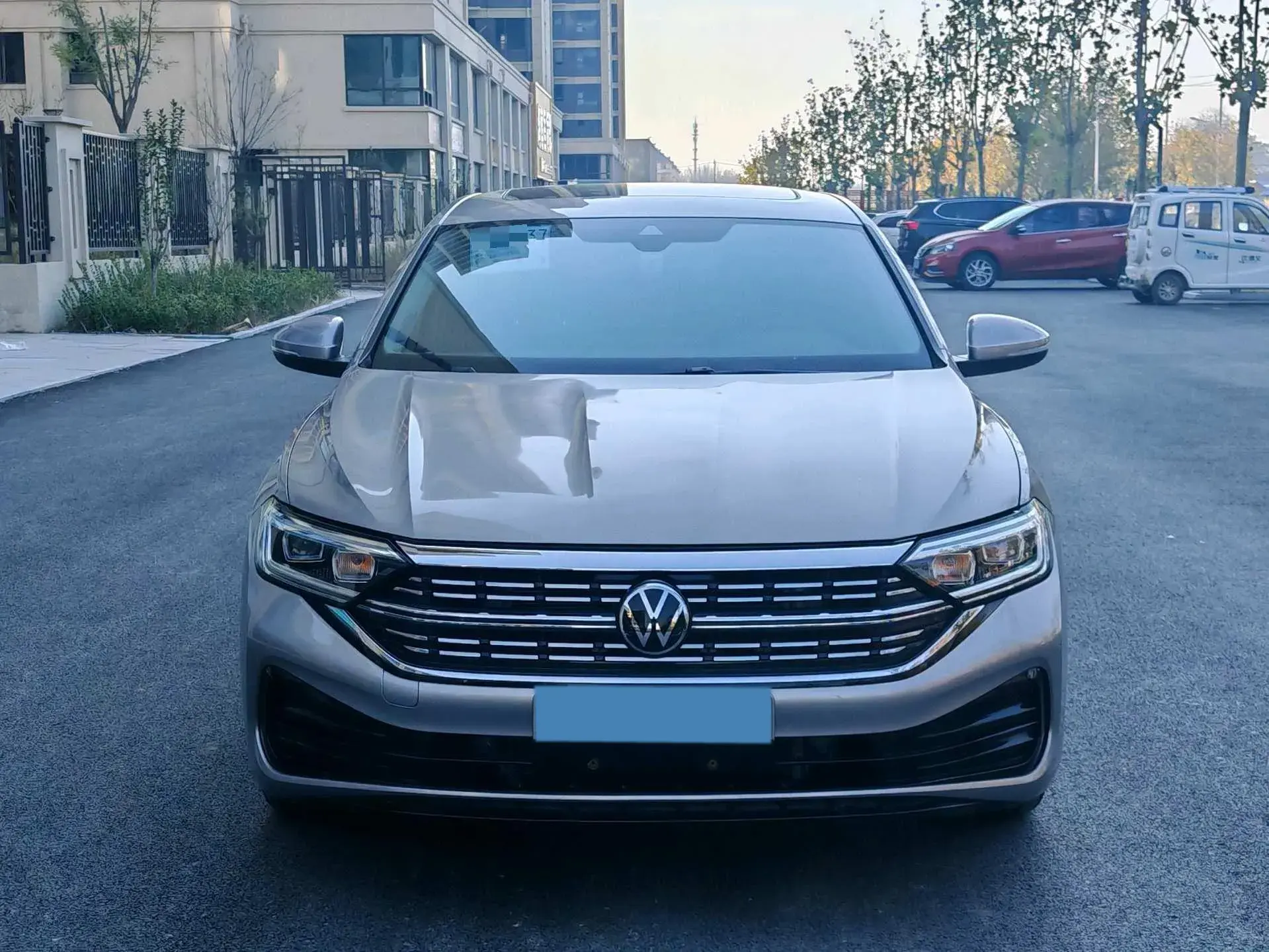 2023 VOLKSWAGEN SAGITAR thumbnail 2