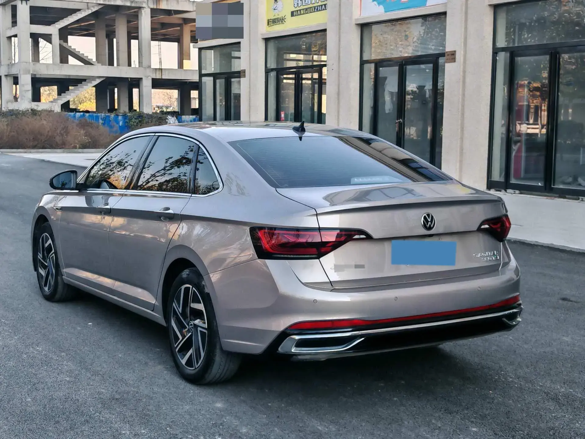 2023 VOLKSWAGEN SAGITAR thumbnail 4