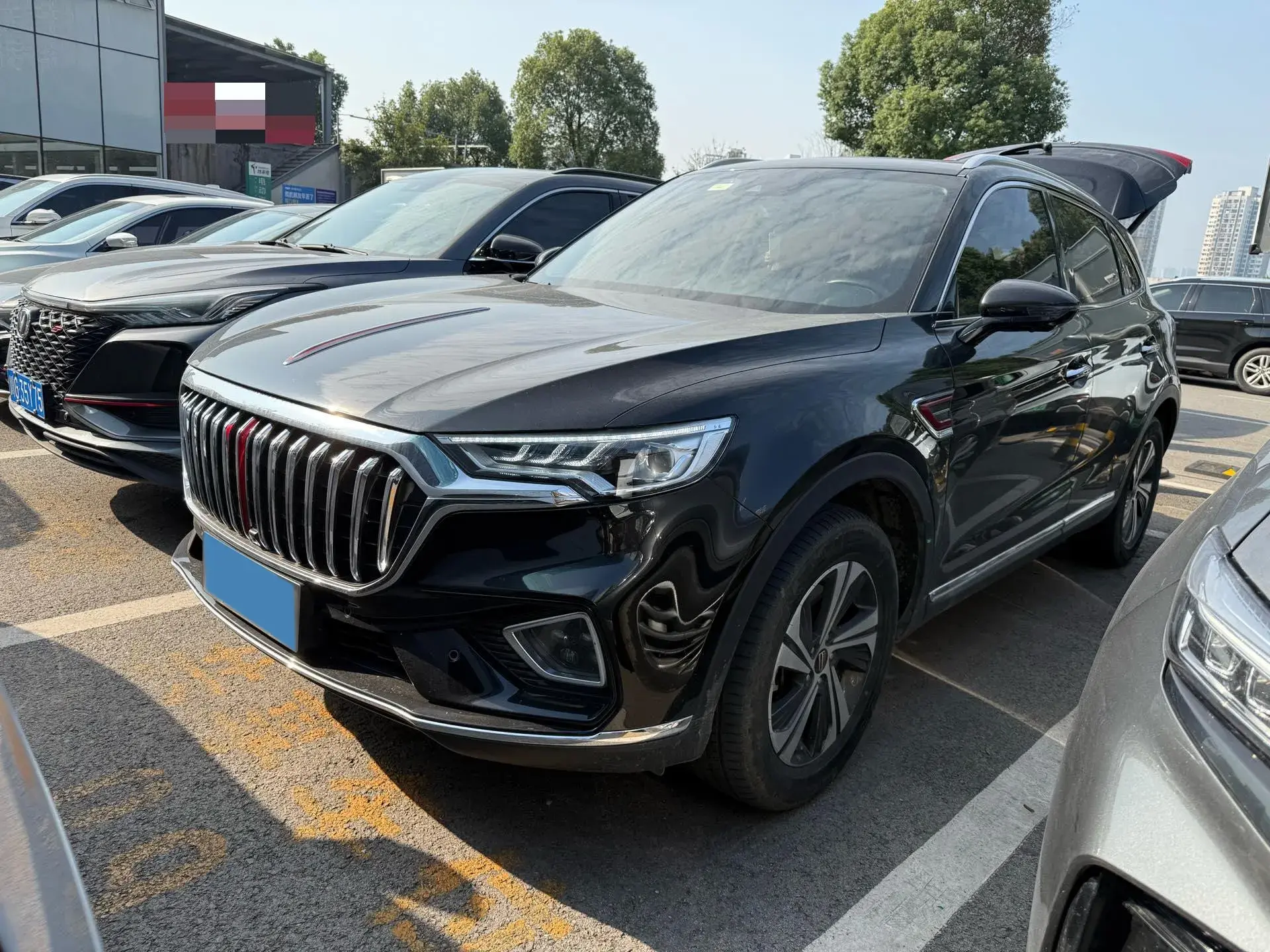 2019 HONGQI HS5 view 1