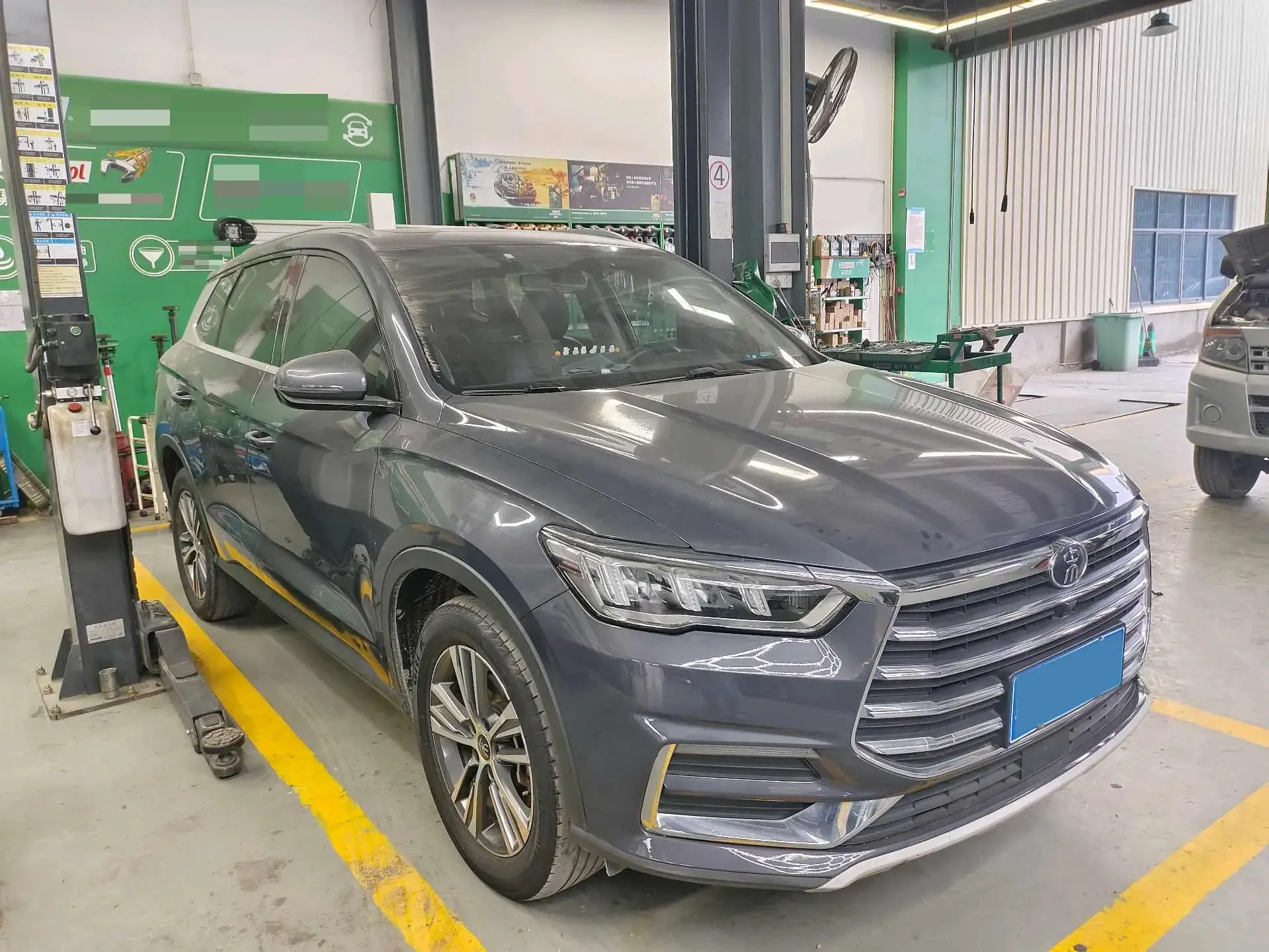 2019 BYD SONG thumbnail 2