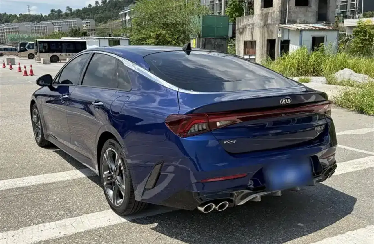 2020 KIA K5 thumbnail 3