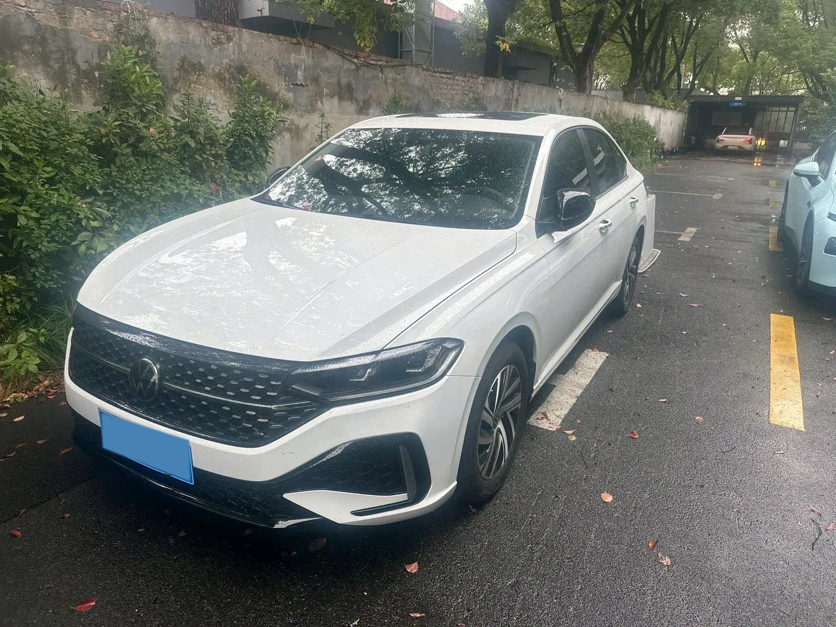 2023 VOLKSWAGEN LAVIDA view 1