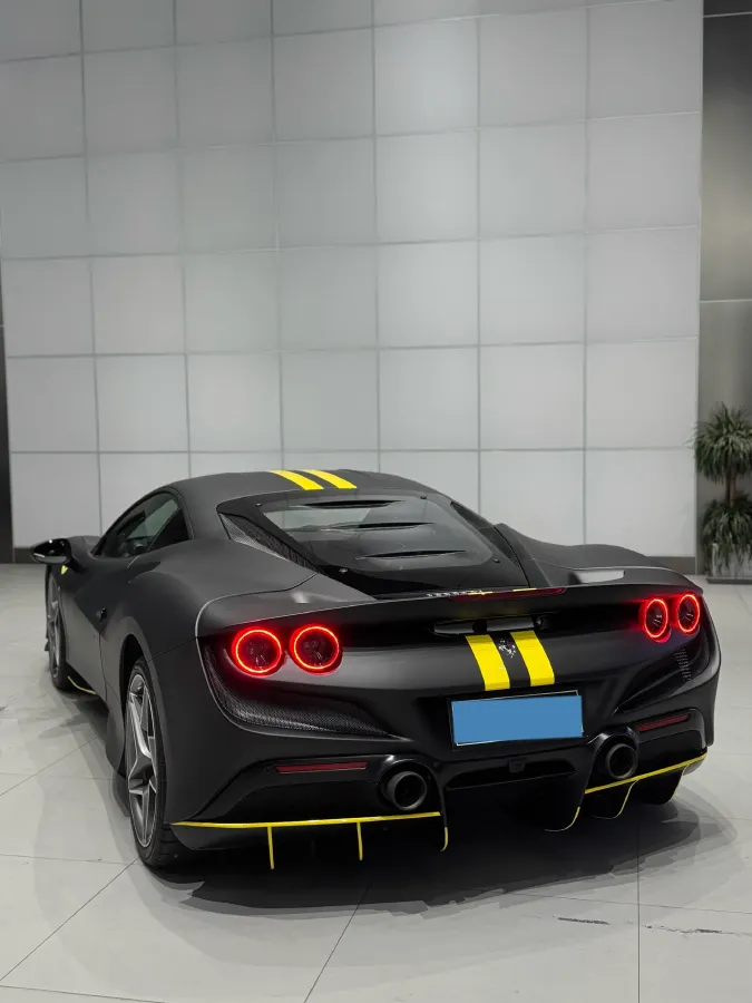 2019 Ferrari F8 3.9T 720HP V8 7DCT,autocango,china used car exporter,china ev exporter,chinese used car exporter,chinese used ev exporter