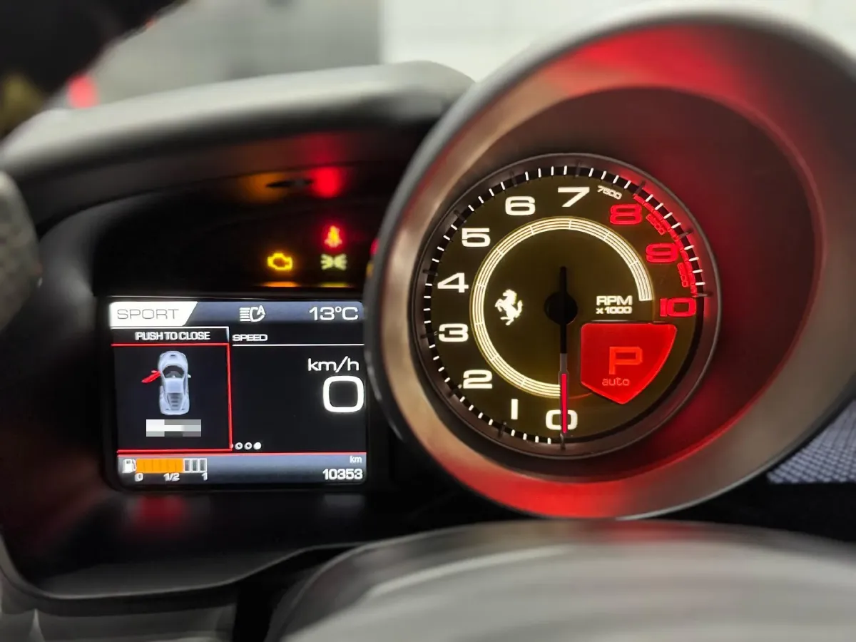 2019 Ferrari F8 3.9T 720HP V8 7DCT,autocango,china used car exporter,china ev exporter,chinese used car exporter,chinese used ev exporter