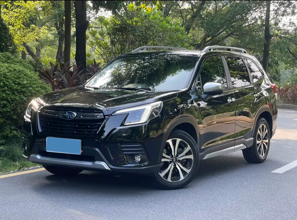 2021 SUBARU FORESTER view 1