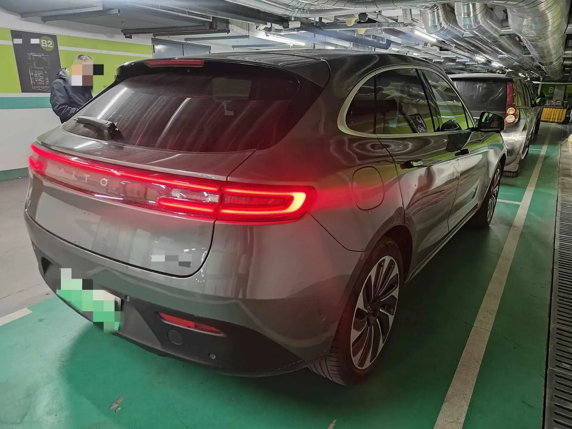 2022 AITO AITO thumbnail 3