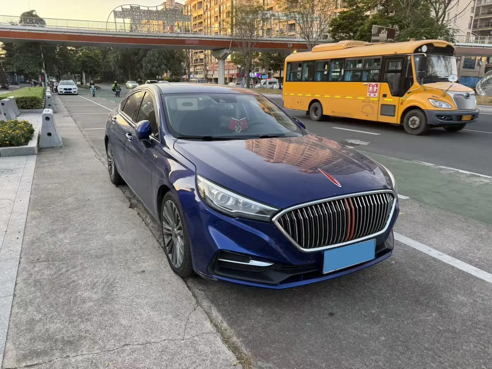 2019 HONGQI H5 thumbnail 2