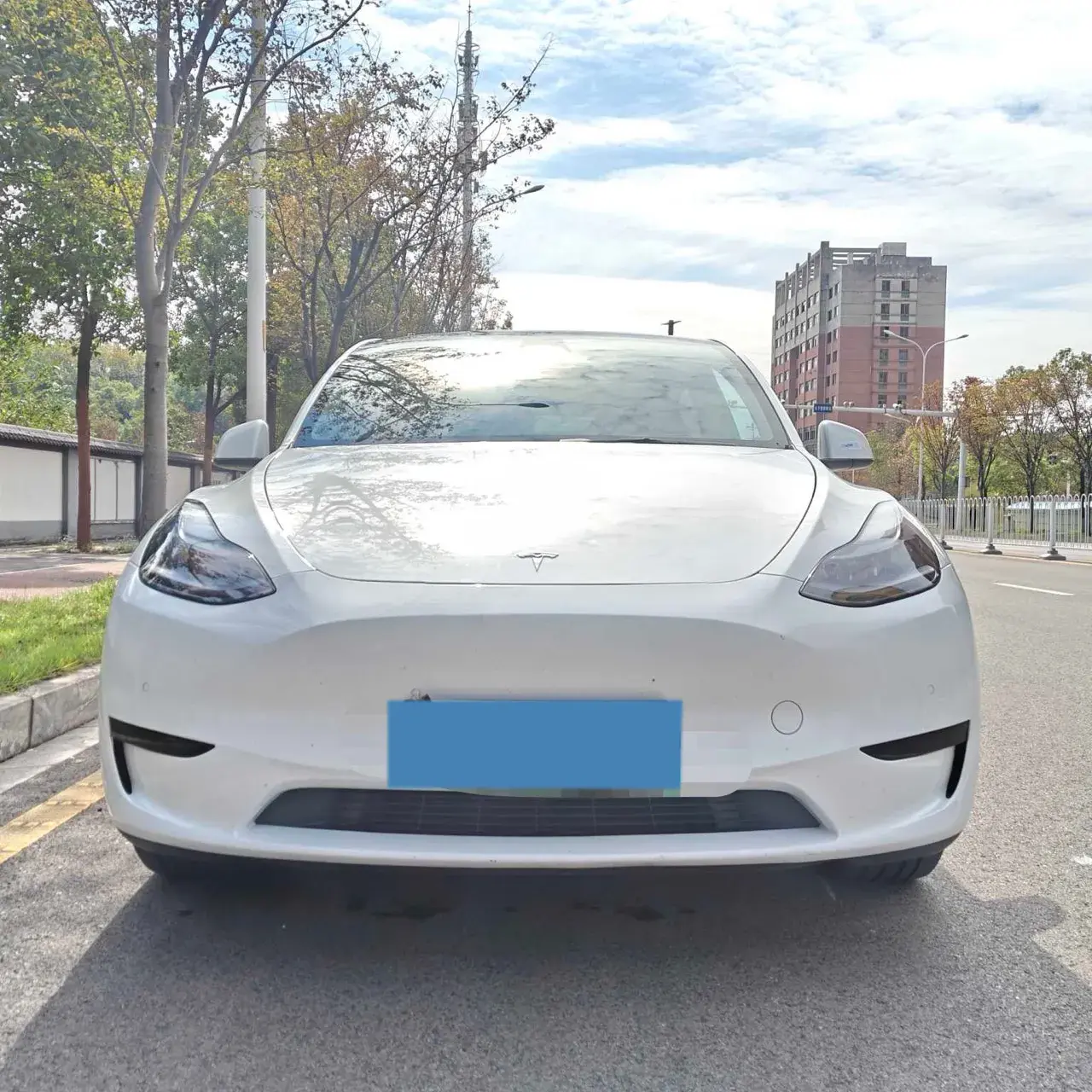 2022 TESLA MODEL thumbnail 2