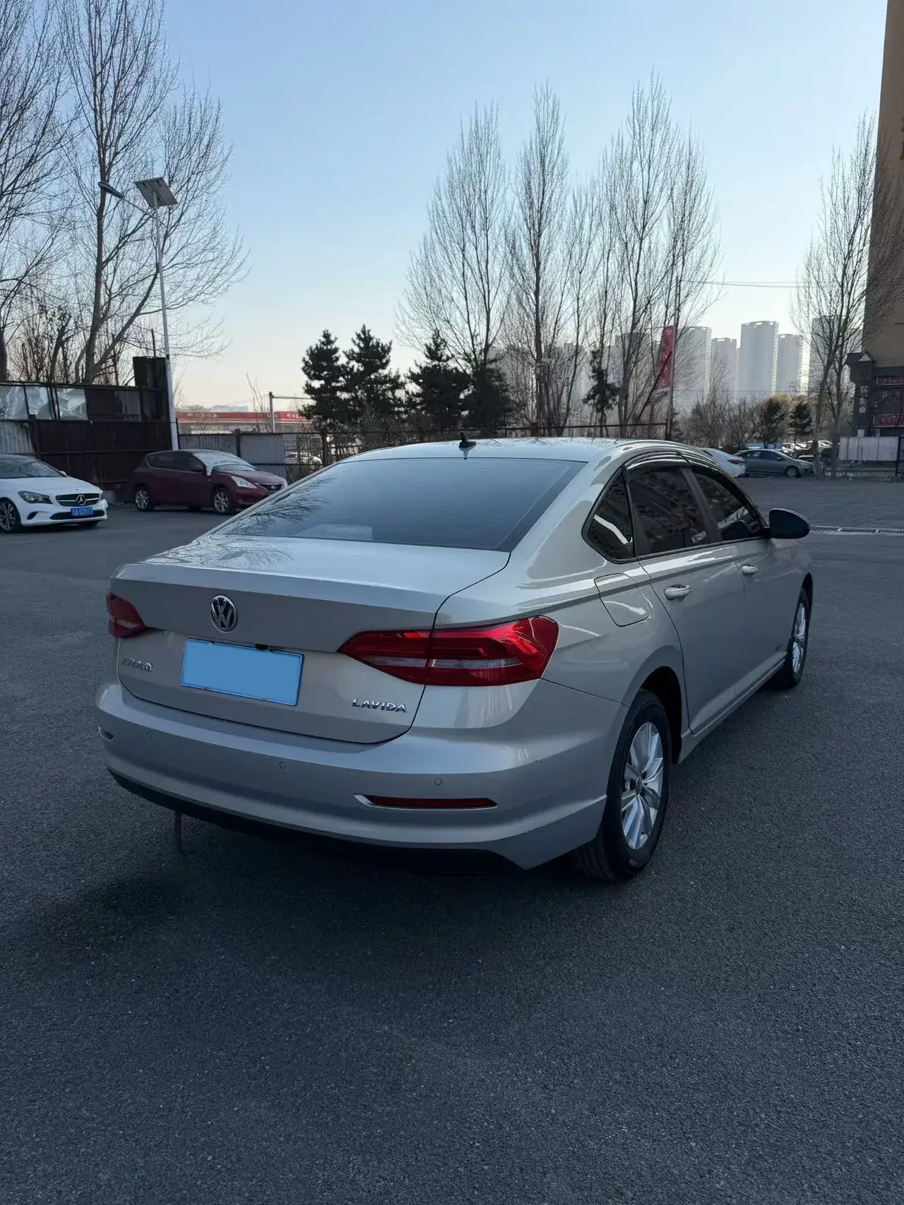 2019 VOLKSWAGEN LAVIDA thumbnail 4