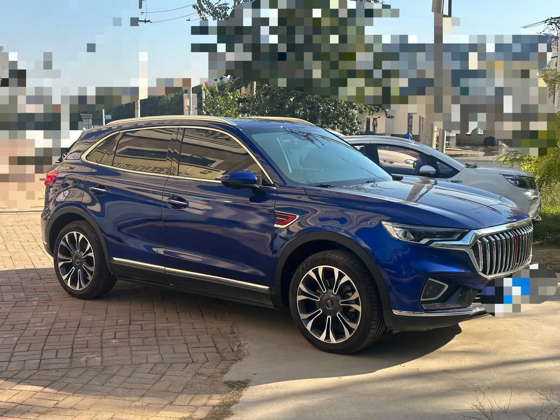 2019 HONGQI HS5 thumbnail 3