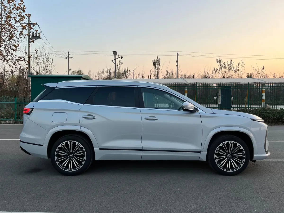 2025 Jetour ShanHai L9 1.5T 156HP L4 2DHT PHEV,autocango,china used car exporter,china ev exporter,chinese used car exporter,chinese used ev exporter