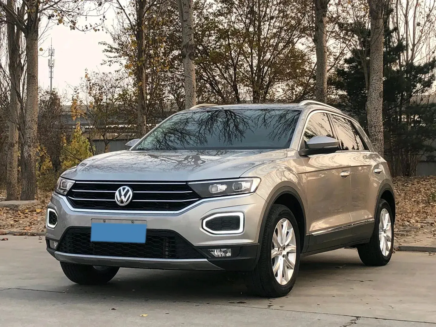 2018 VOLKSWAGEN T-ROC view 1