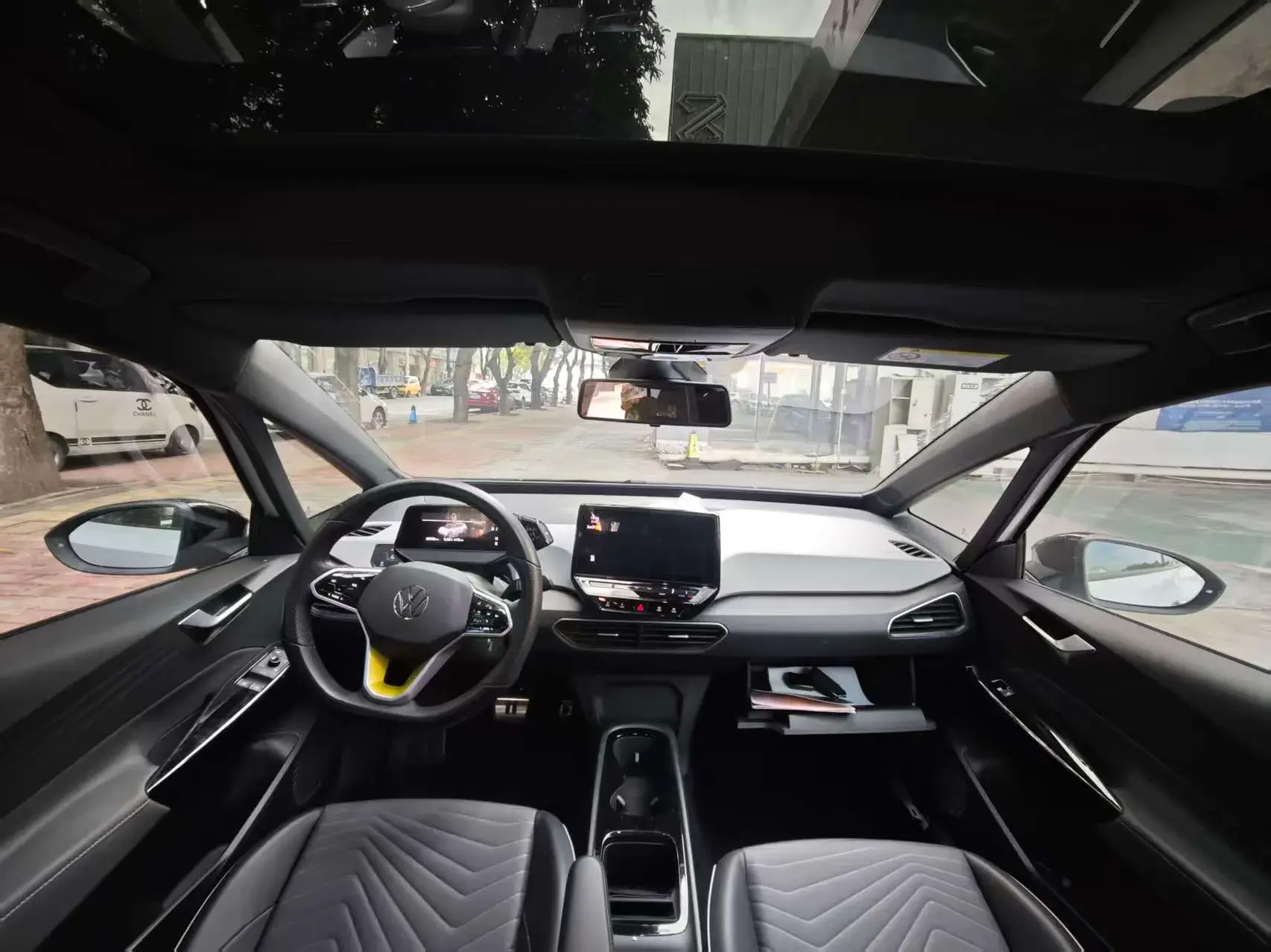 2023 VOLKSWAGEN ID.3 thumbnail 2