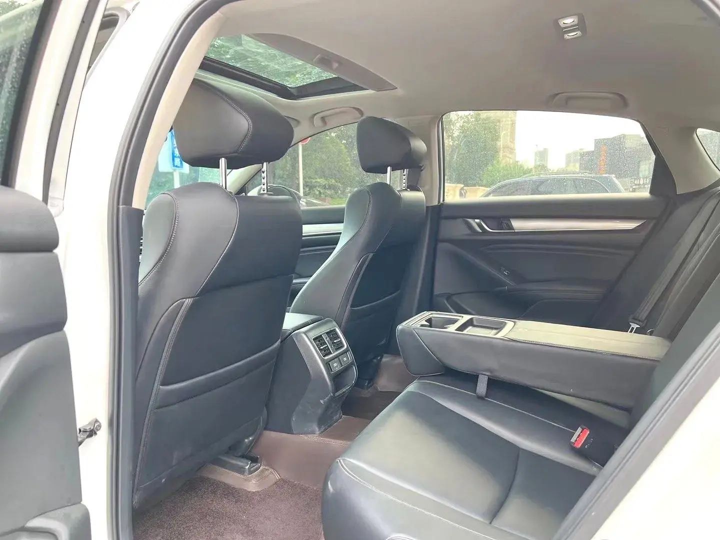 2022 HONDA ACCORD thumbnail 3