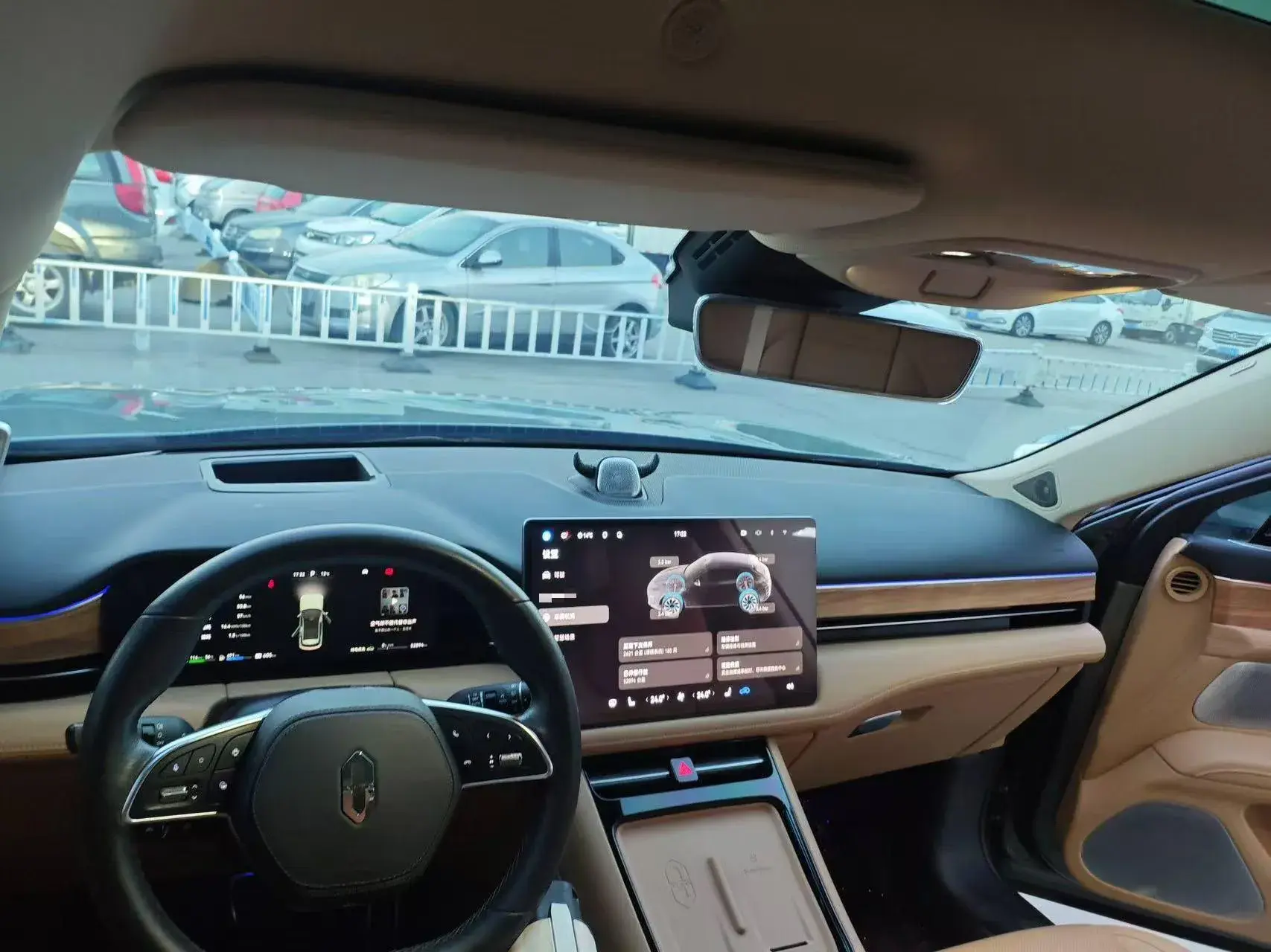 2023 AITO AITO thumbnail 4