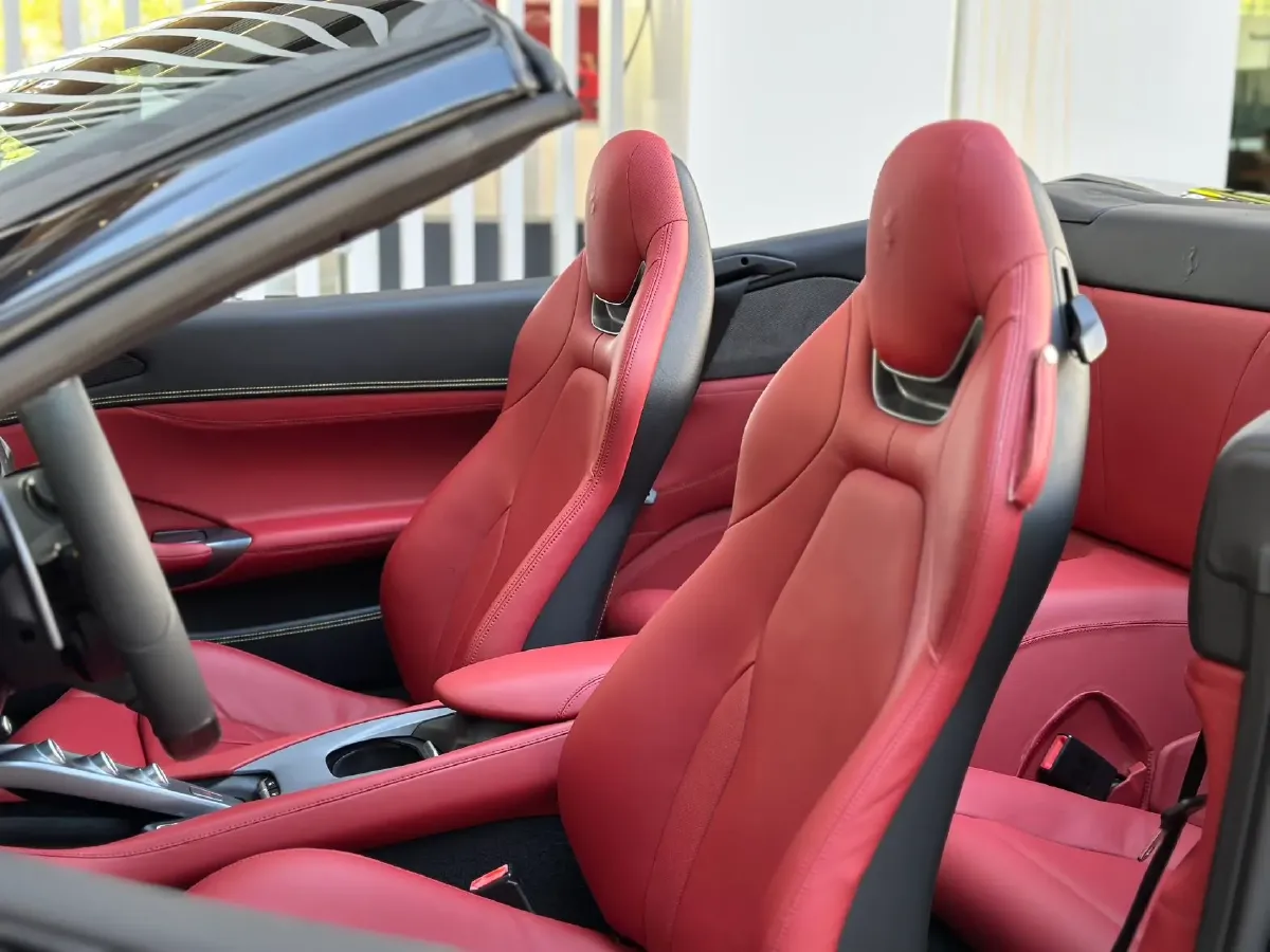 2018 Ferrari Portofino 3.9T 600HP V8 7DCT,autocango,china used car exporter,china ev exporter,chinese used car exporter,chinese used ev exporter