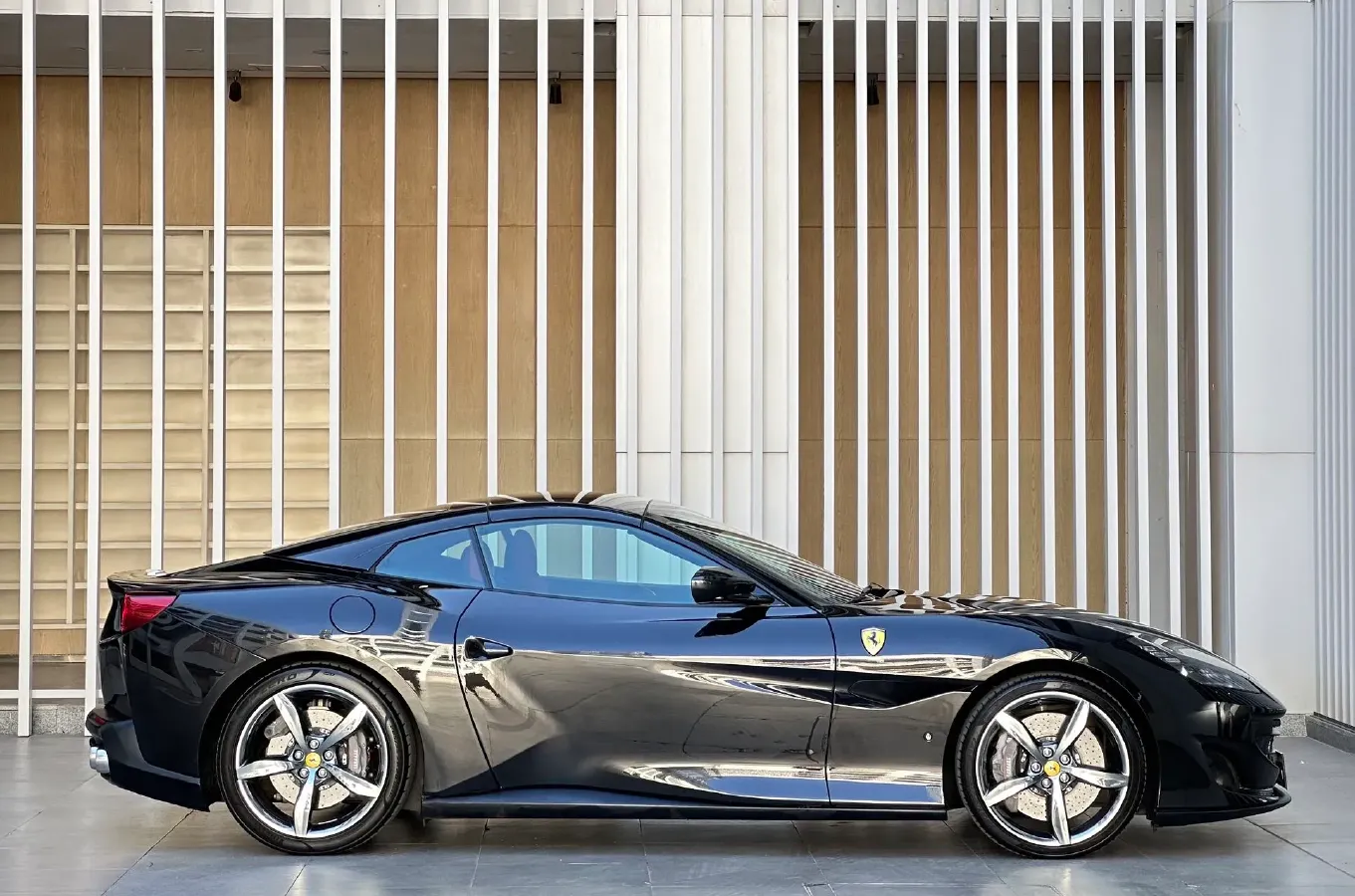 2018 Ferrari Portofino 3.9T 600HP V8 7DCT,autocango,china used car exporter,china ev exporter,chinese used car exporter,chinese used ev exporter