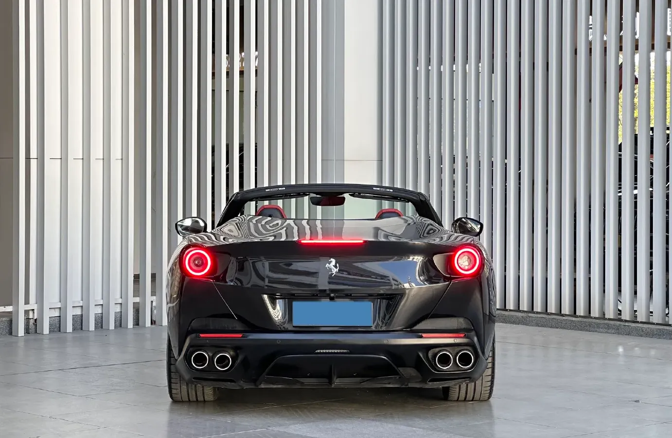 2018 Ferrari Portofino 3.9T 600HP V8 7DCT,autocango,china used car exporter,china ev exporter,chinese used car exporter,chinese used ev exporter