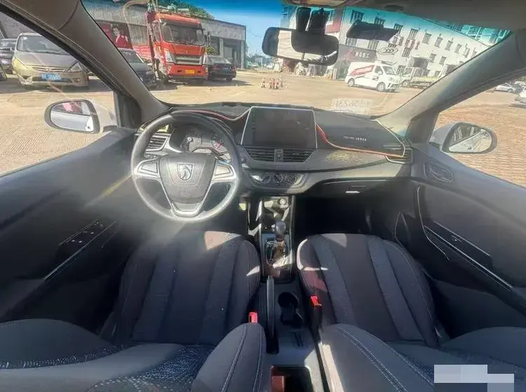 2016 BAOJUN 310 thumbnail 3