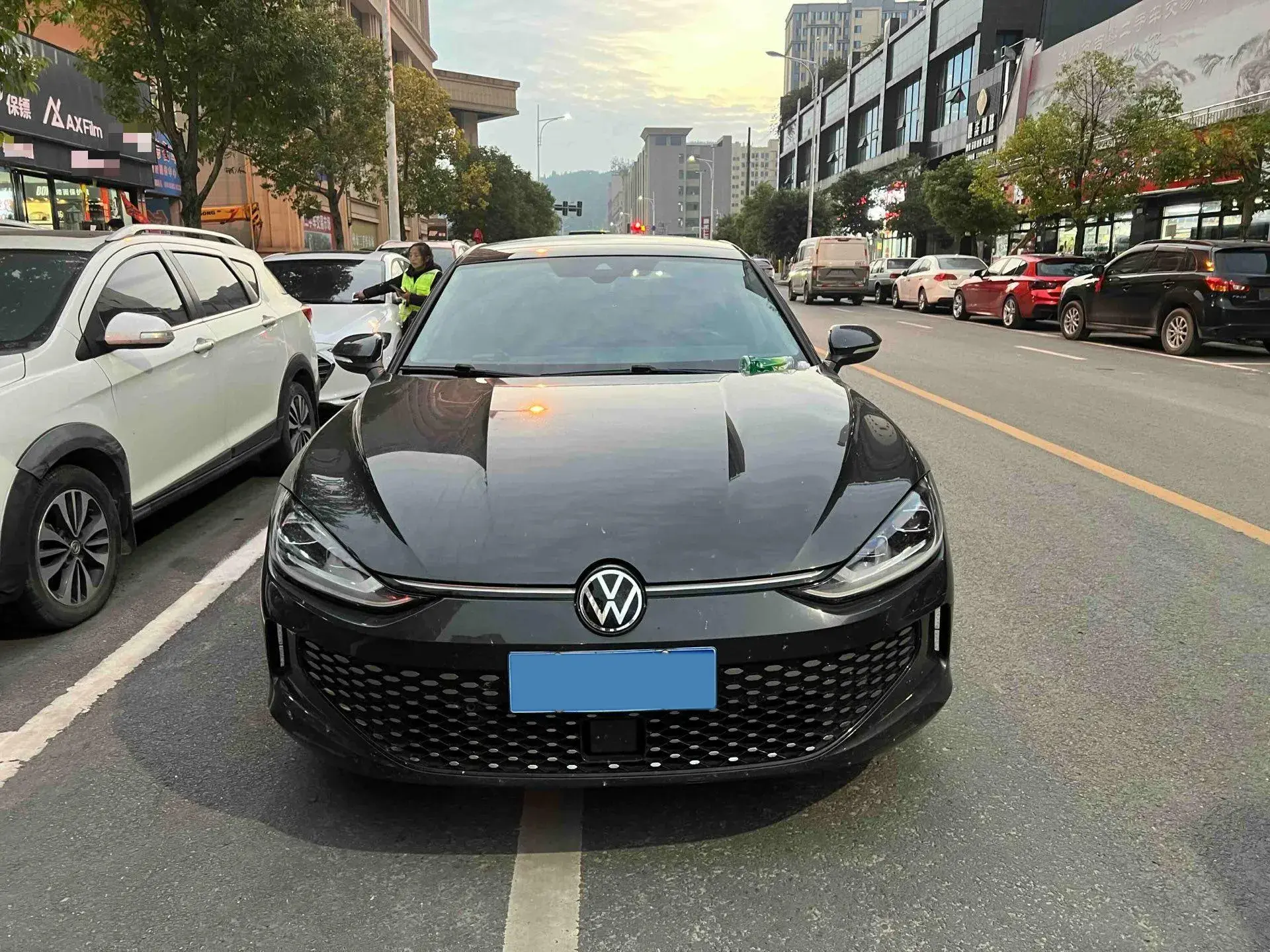 2022 VOLKSWAGEN LAMANDO thumbnail 2