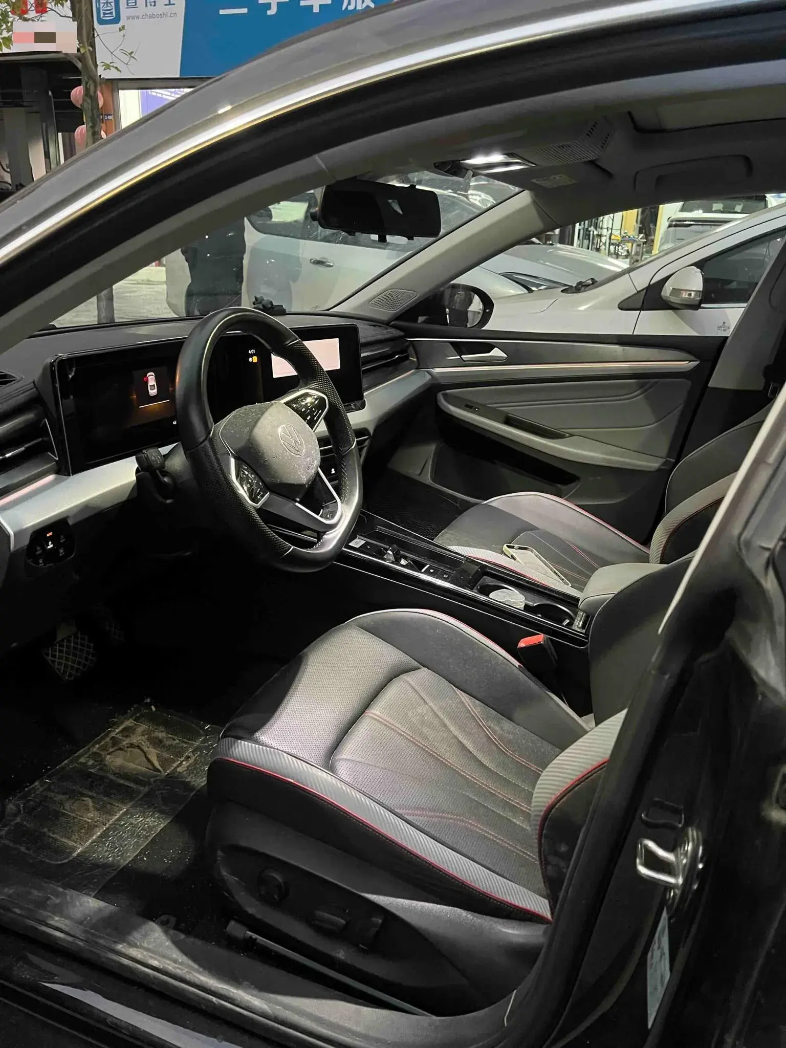 2022 VOLKSWAGEN LAMANDO thumbnail 3