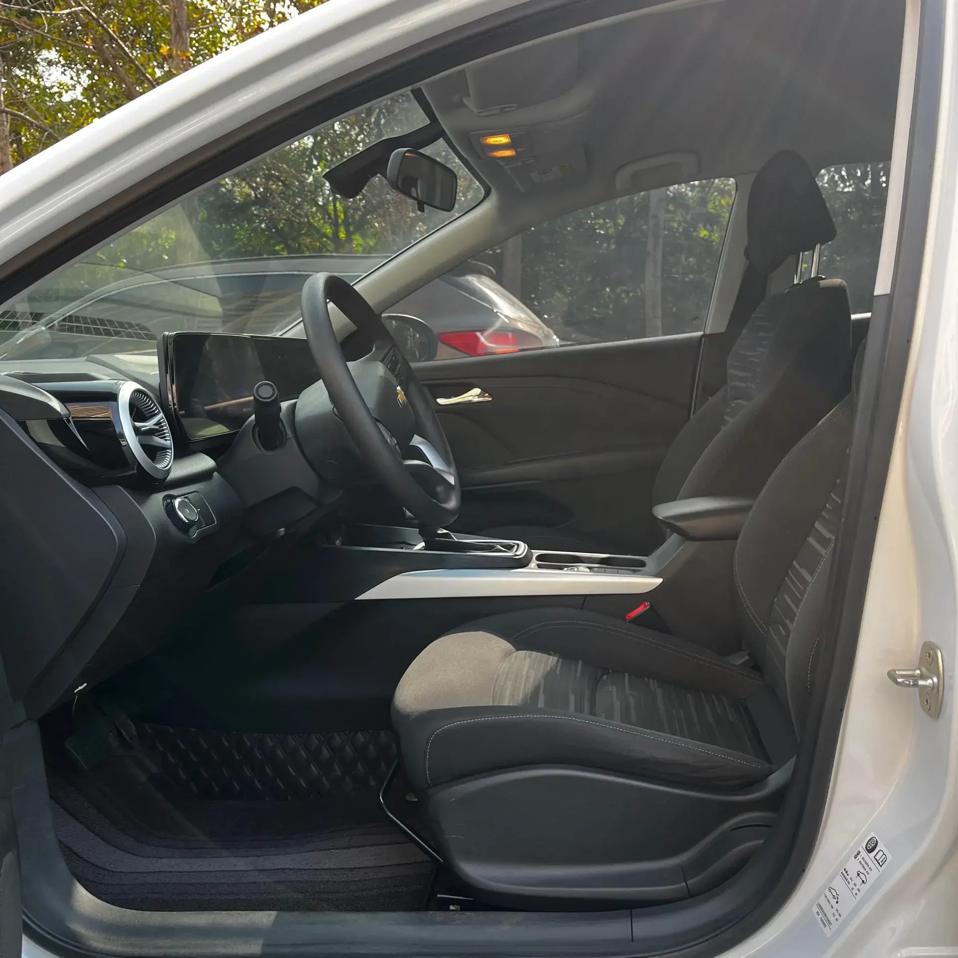 2023 CHEVROLET MONZA thumbnail 4