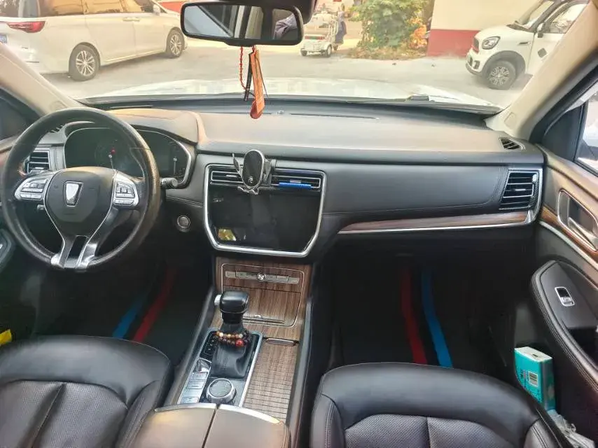 2018 ROEWE RX8 thumbnail 4