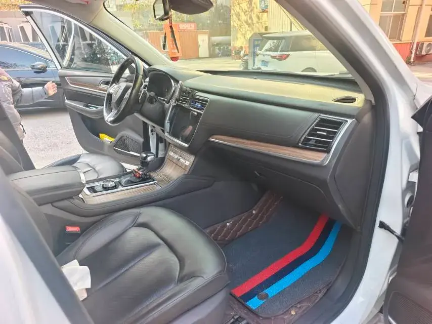 2018 ROEWE RX8 thumbnail 2