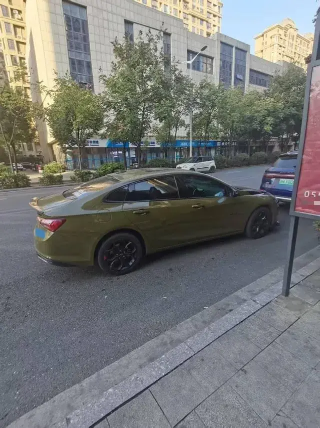 2020 CHEVROLET MALIBU thumbnail 4