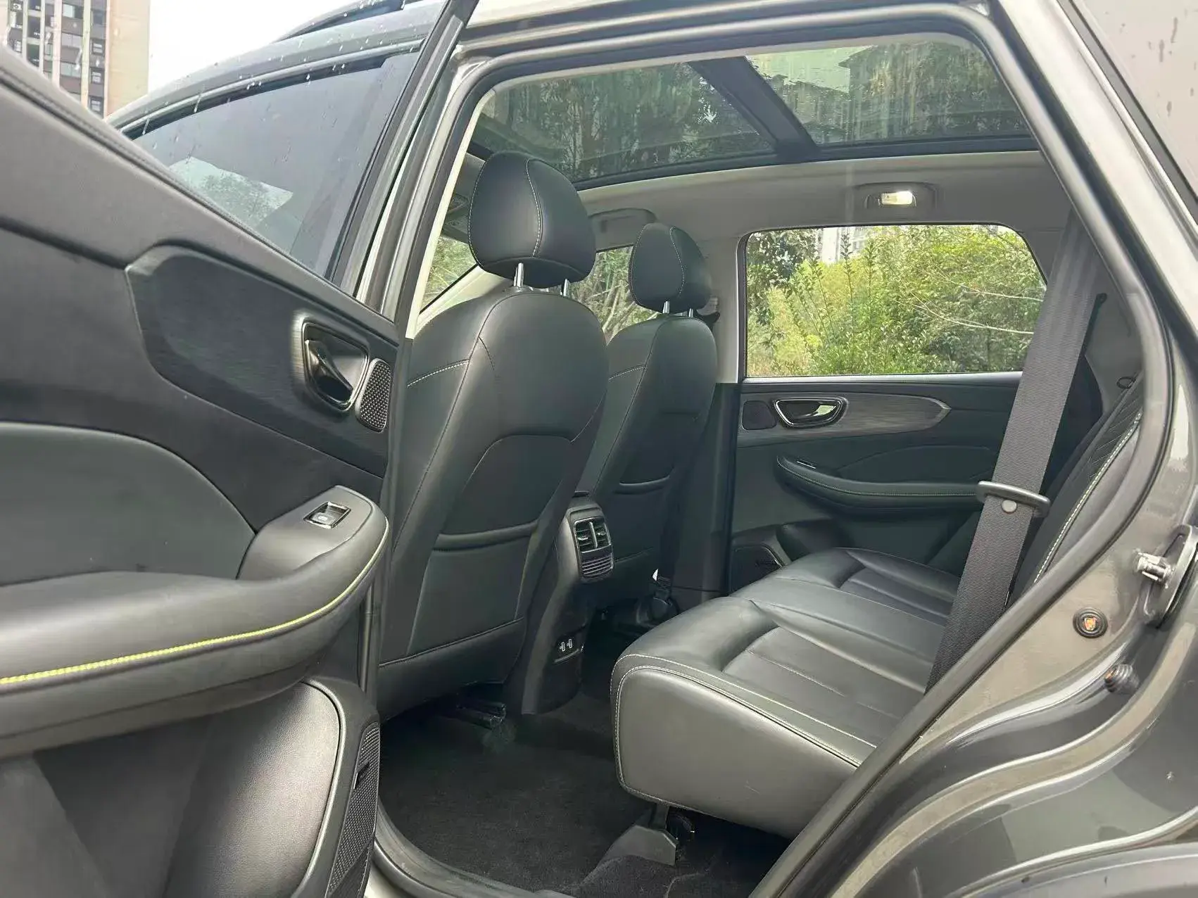 2021 ROEWE RX5 thumbnail 4