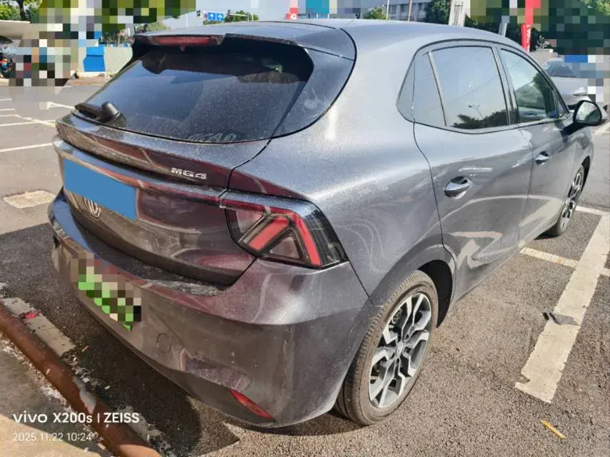 2023 MG MG4 thumbnail 4