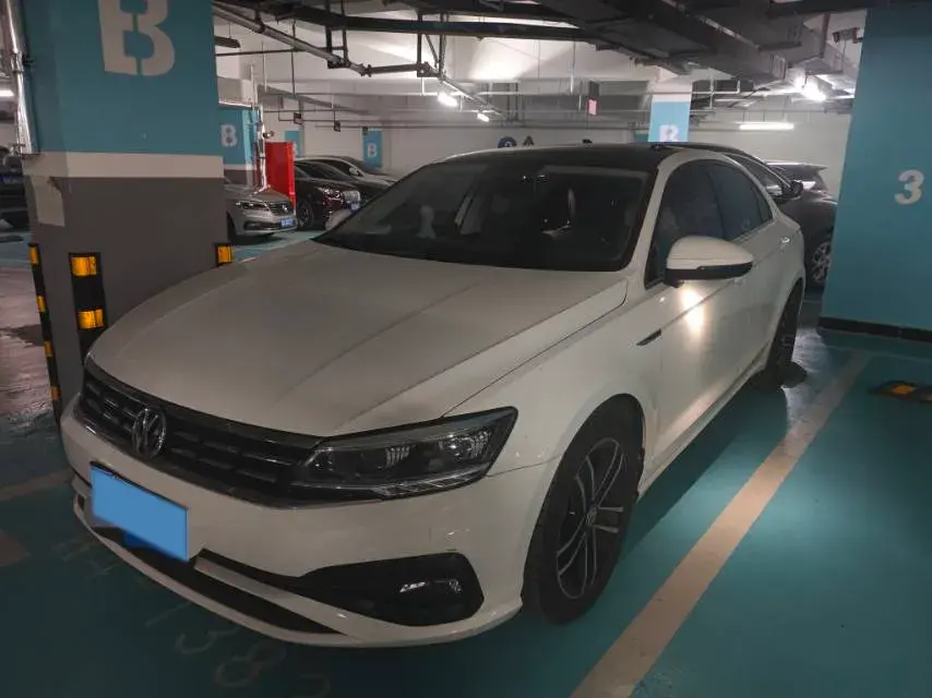 2019 VOLKSWAGEN LAMANDO view 1