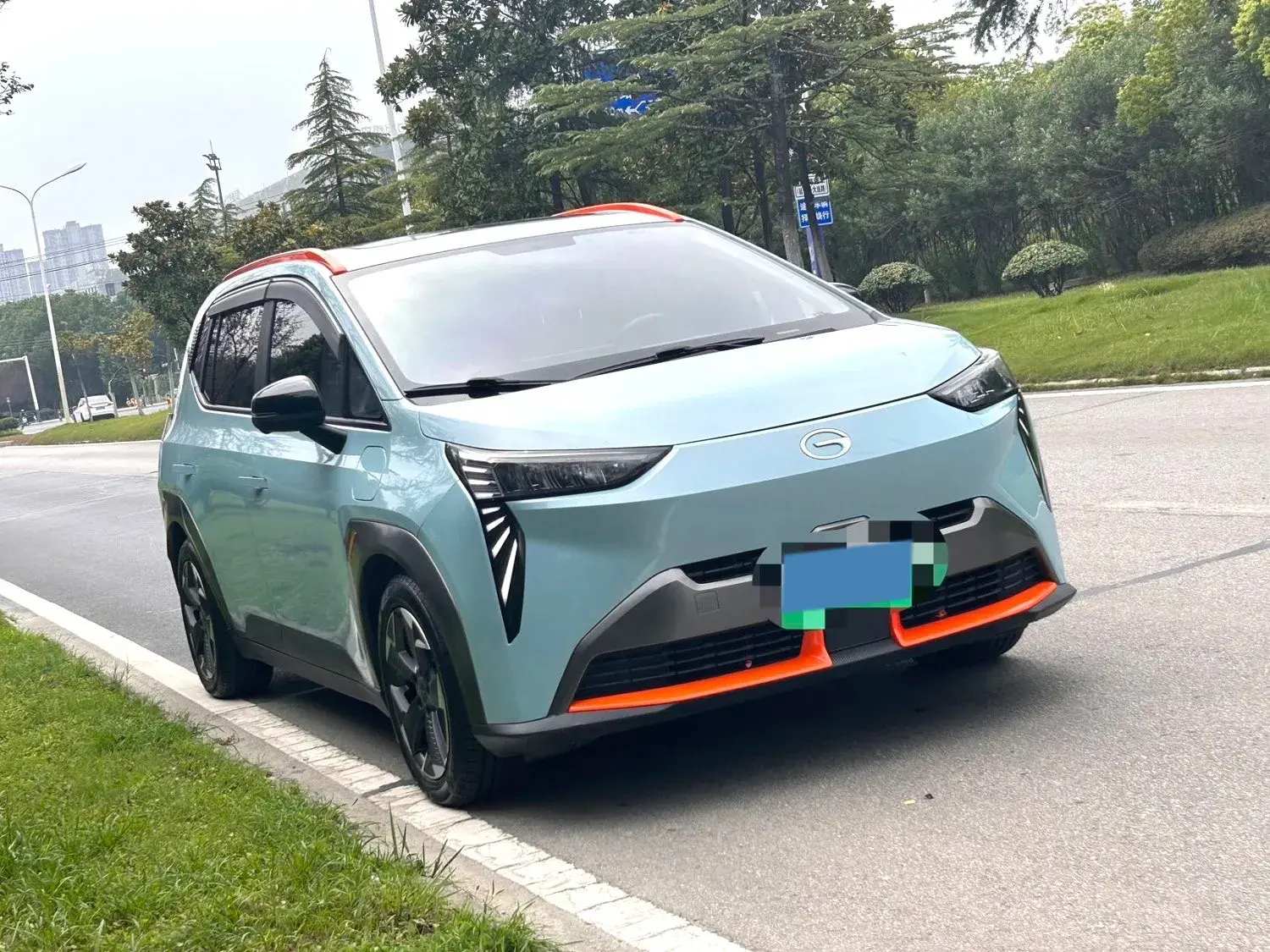 2021 AION Y thumbnail 3