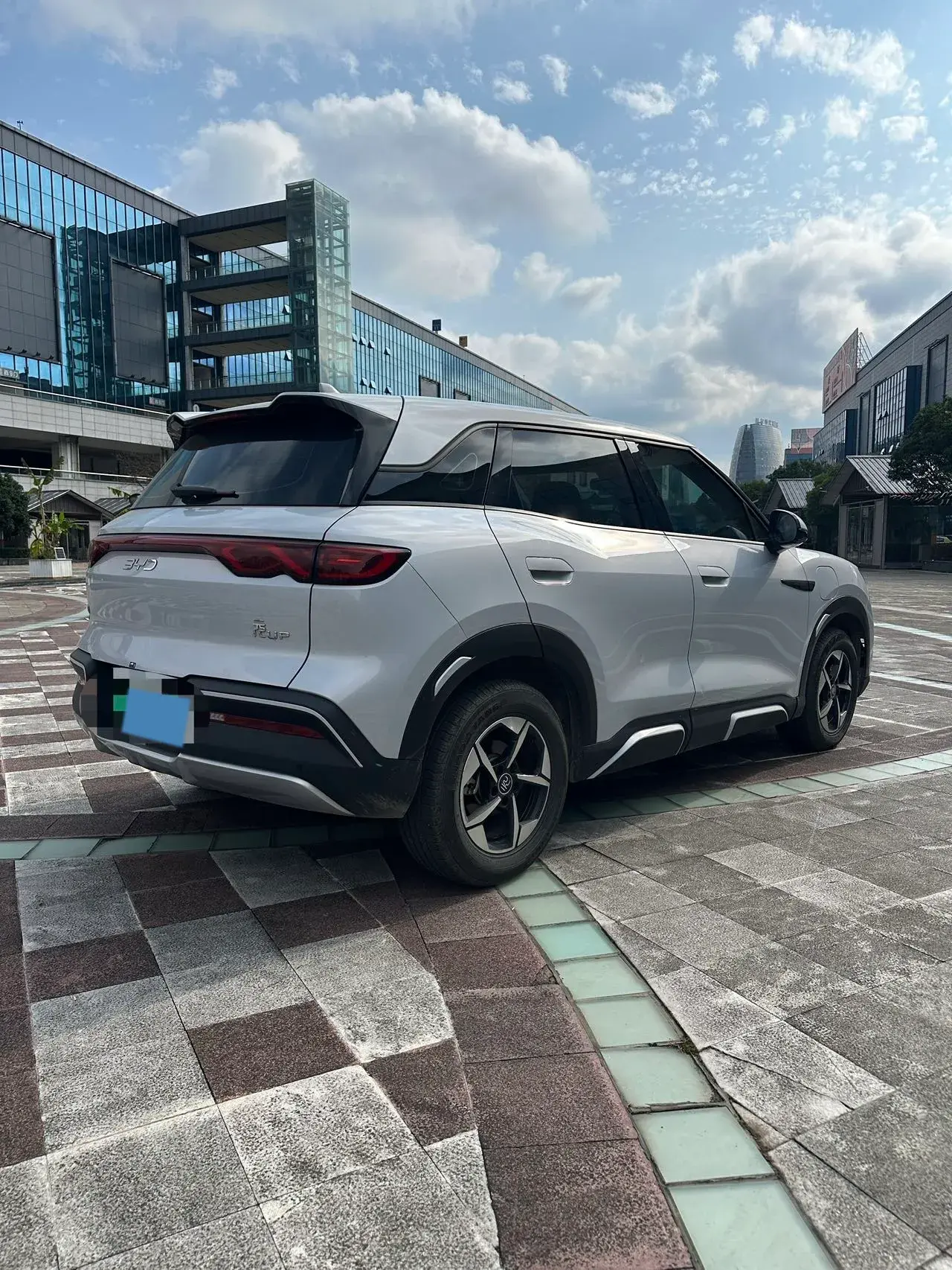 2024 BYD YUANUP thumbnail 3