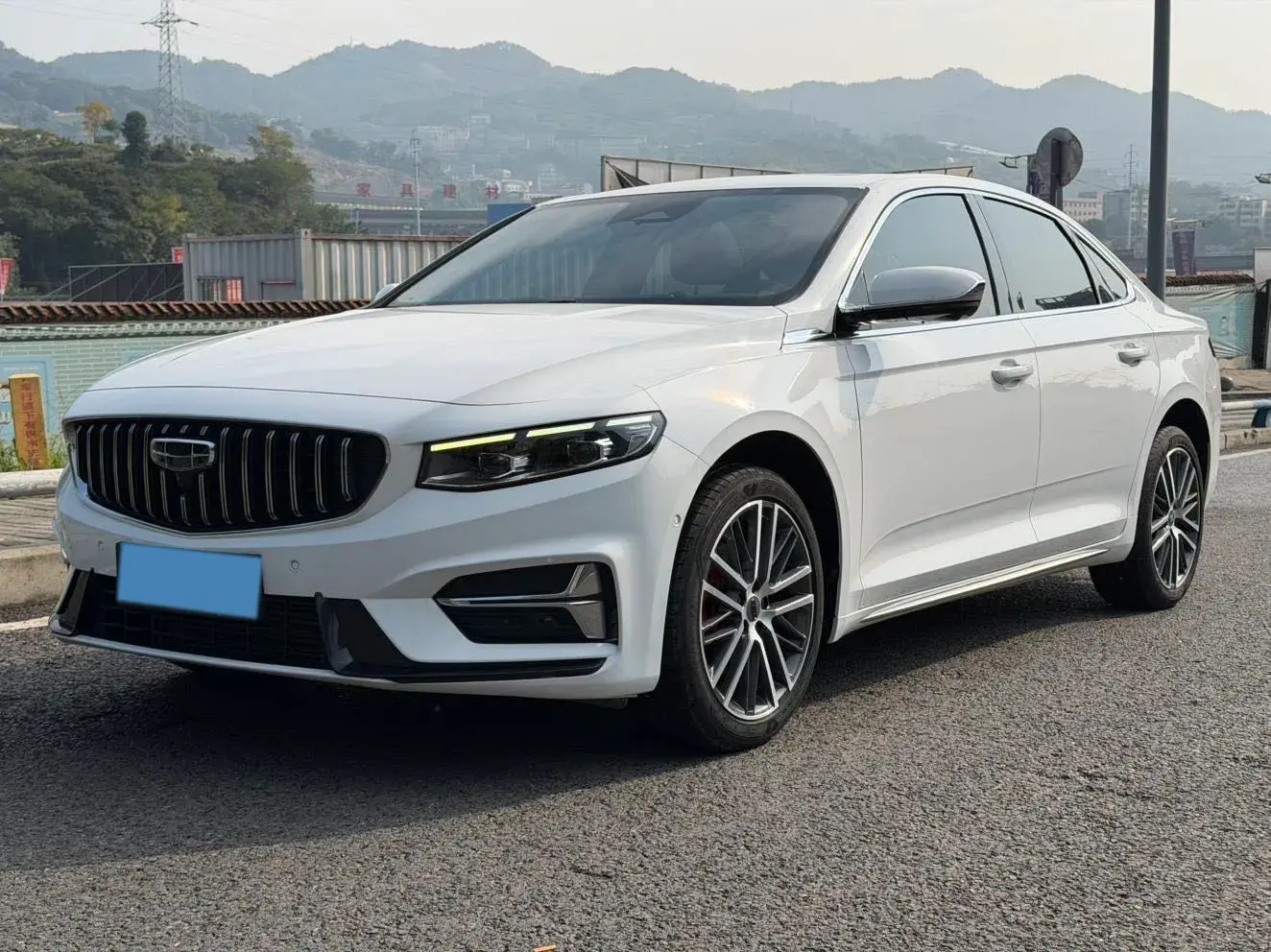 2023 GEELY PREFACE view 1