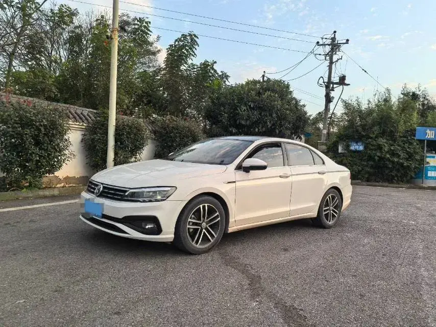 2019 VOLKSWAGEN LAMANDO view 1