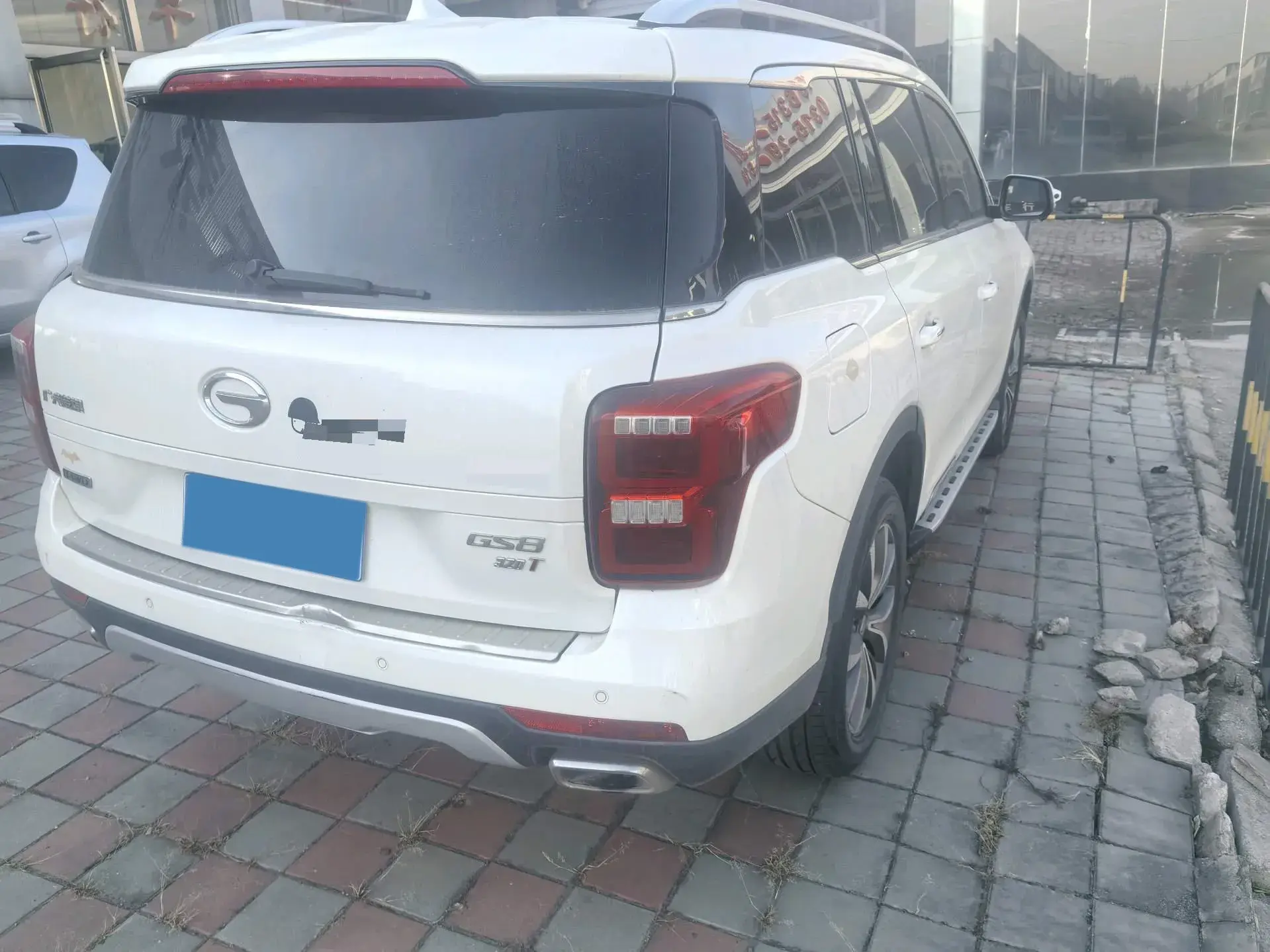 2017 GAC TRUMPCHI thumbnail 3