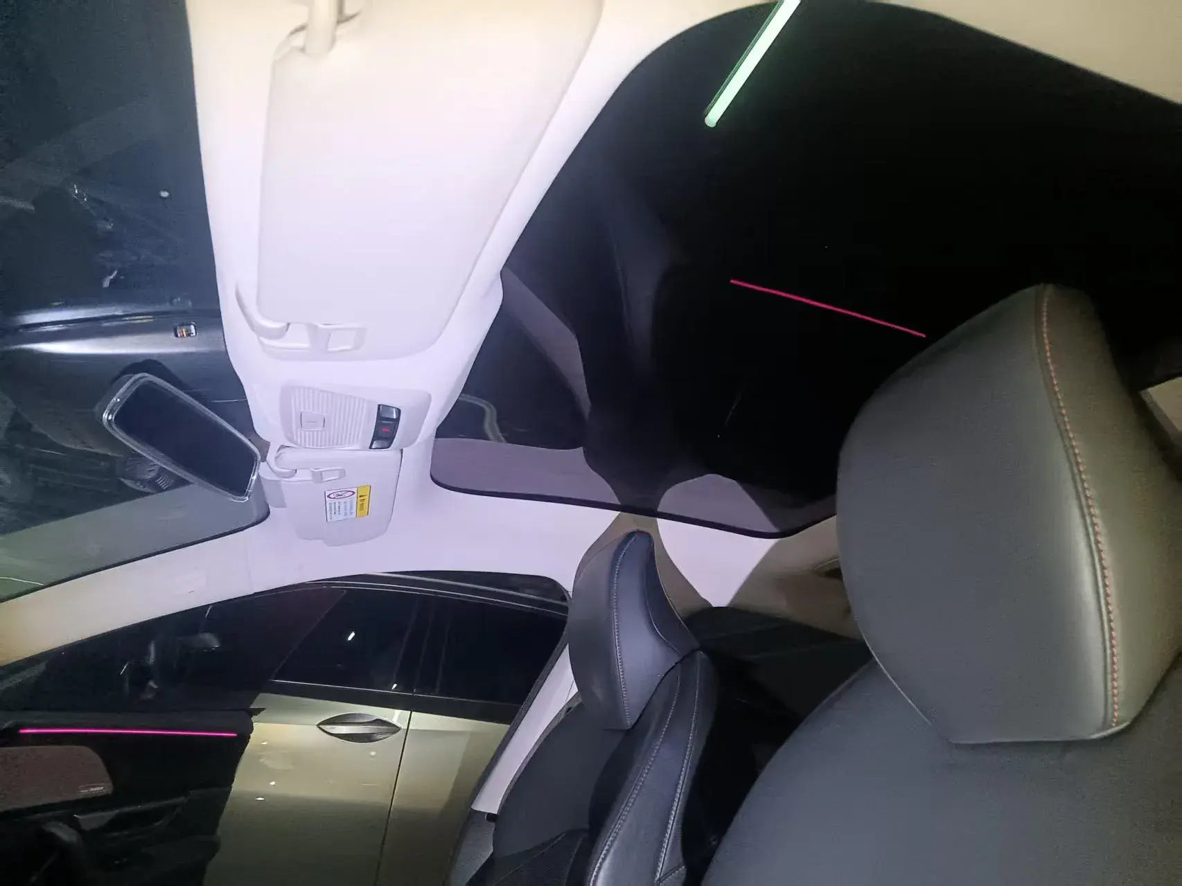 2020 XPENG P7 thumbnail 3