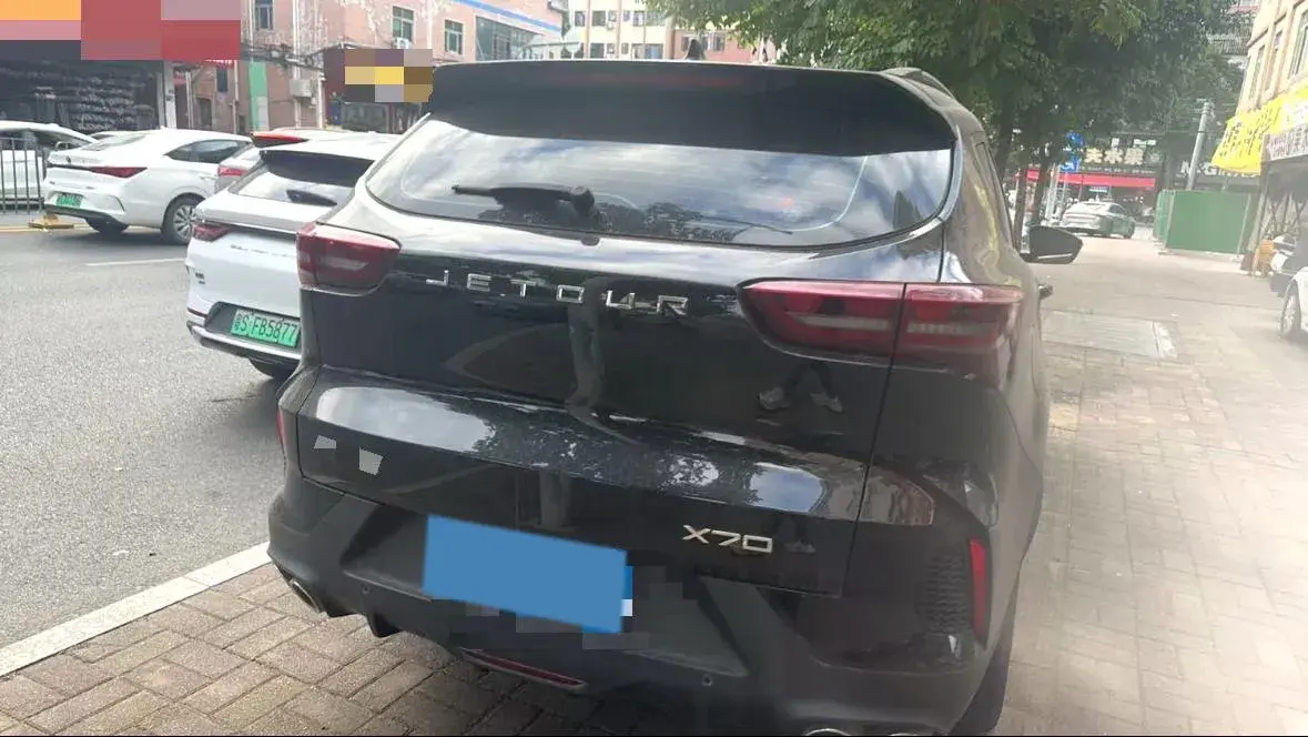 2023 JETOUR X70 thumbnail 3