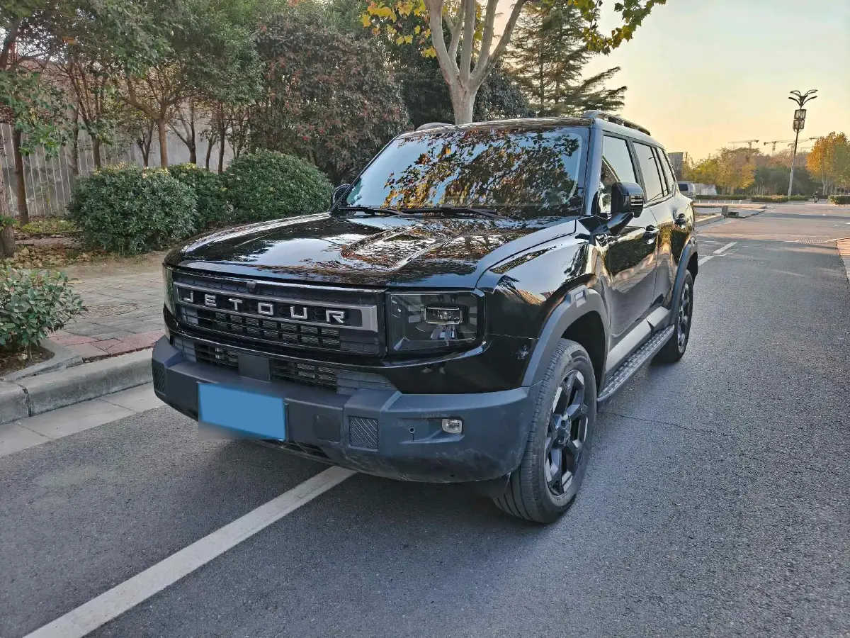 2025 Jetour Freeman 2.0T 254HP L4 8AT