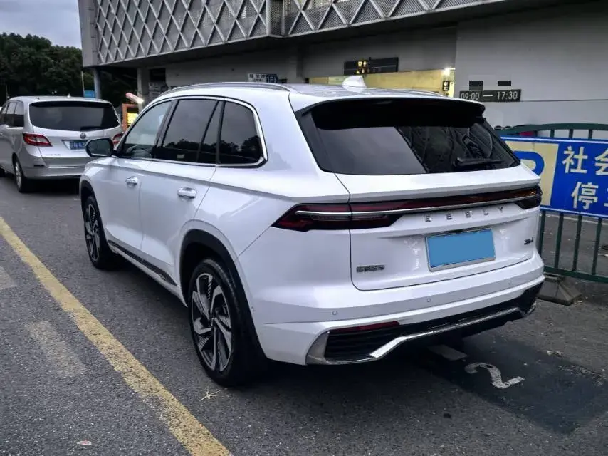2021 GEELY MONJARO thumbnail 4
