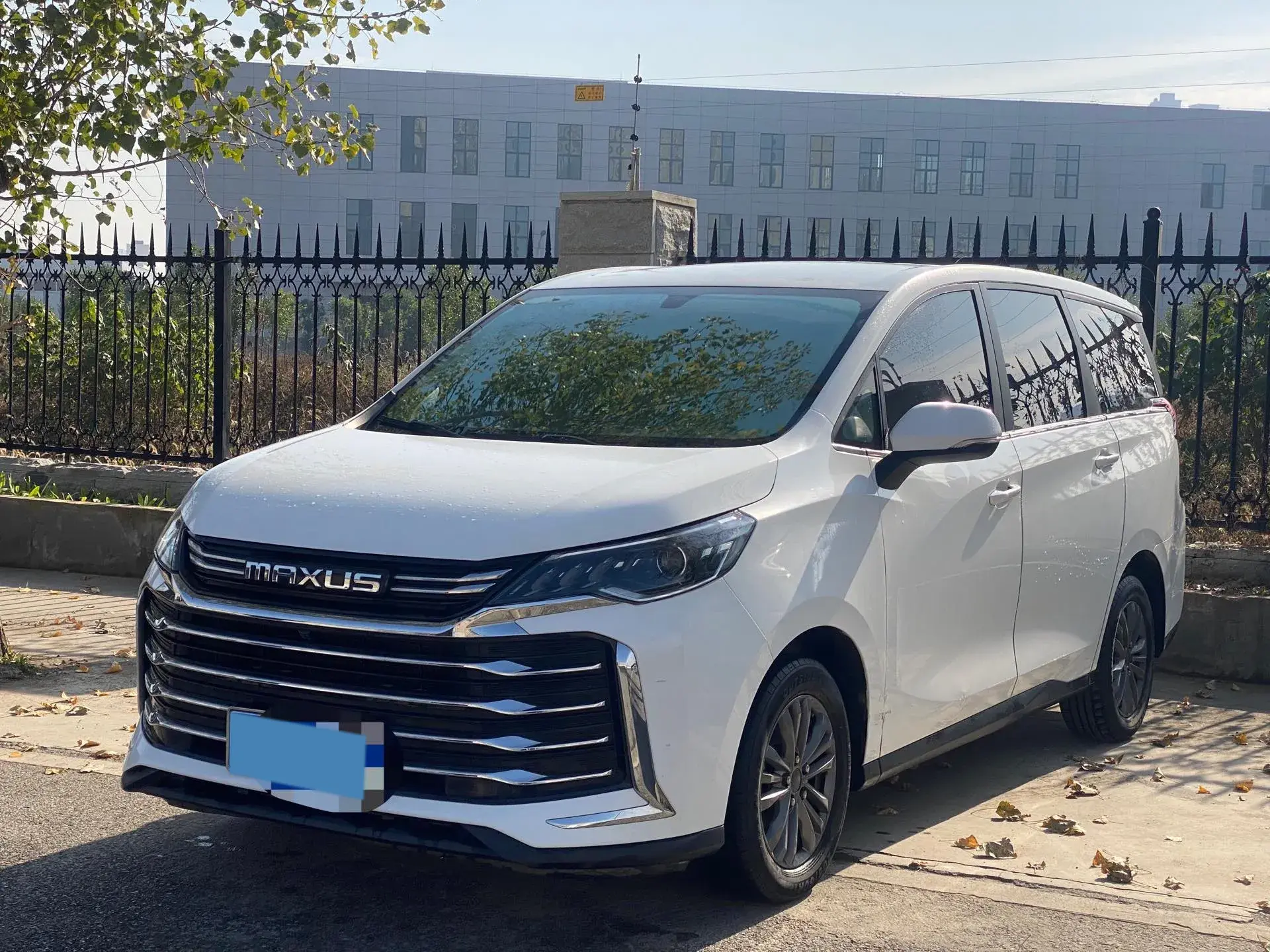 2021 MAXUS G50 view 1