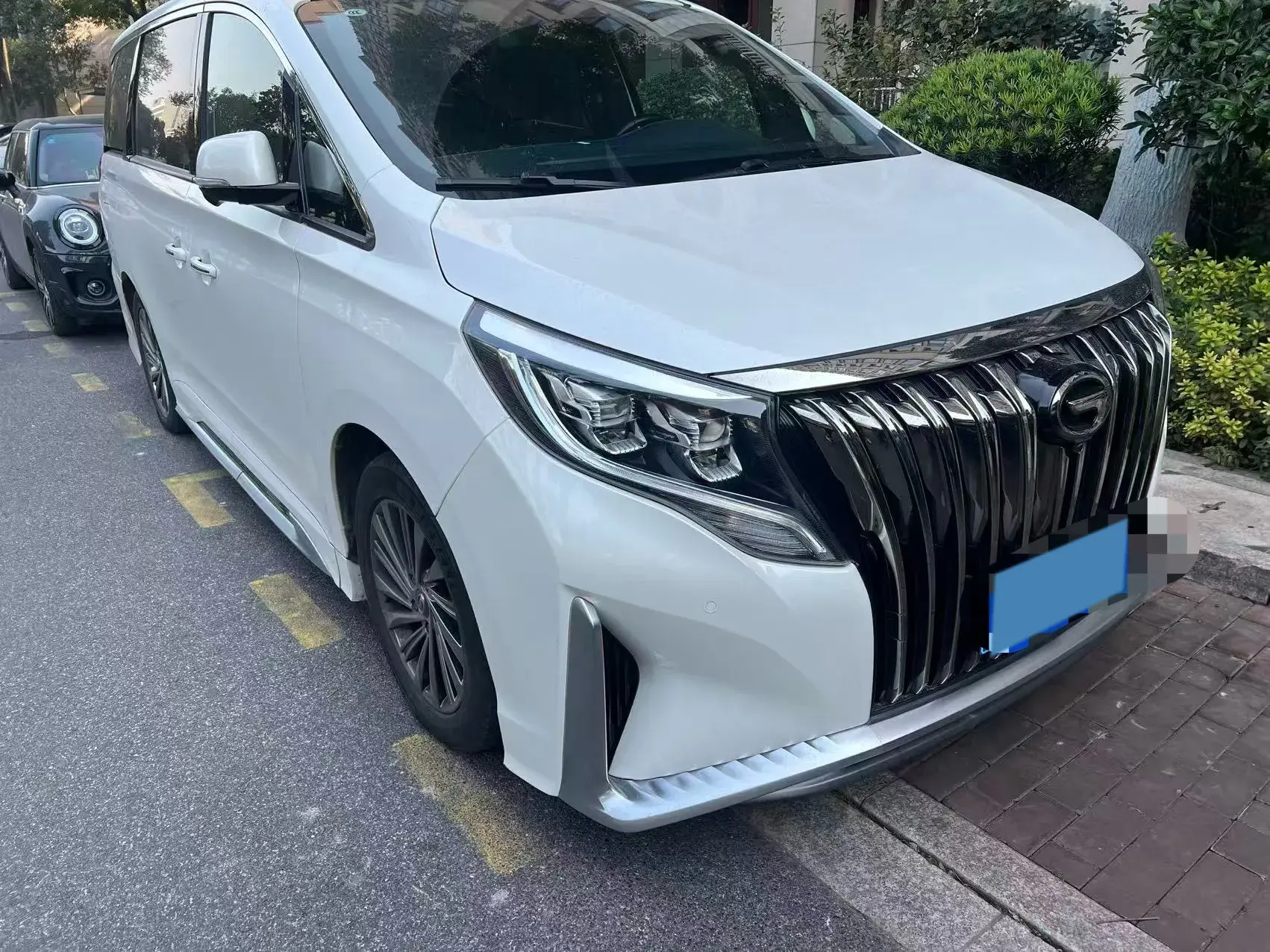 2021 GAC TRUMPCHI thumbnail 3