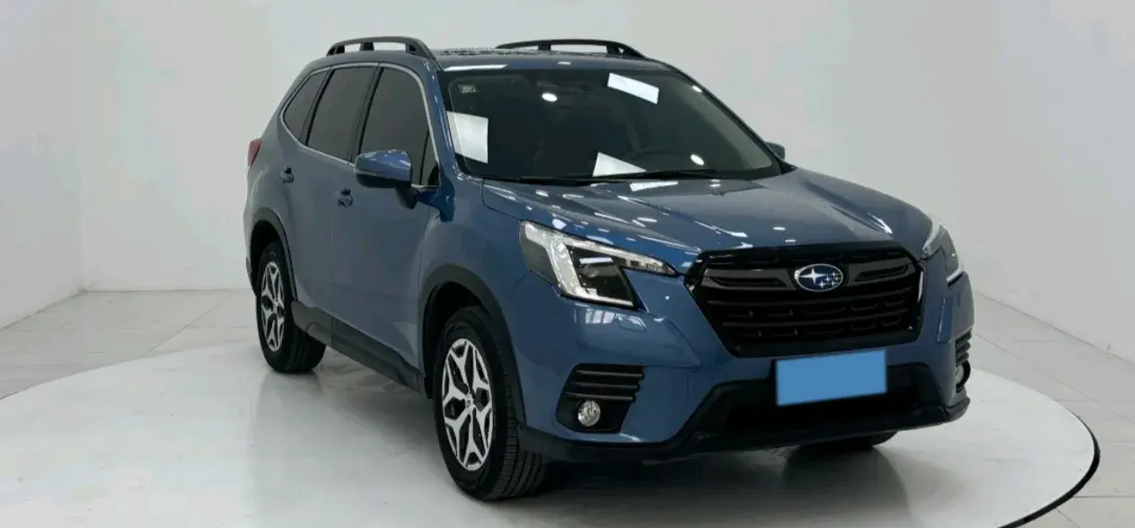 2022 SUBARU FORESTER thumbnail 3