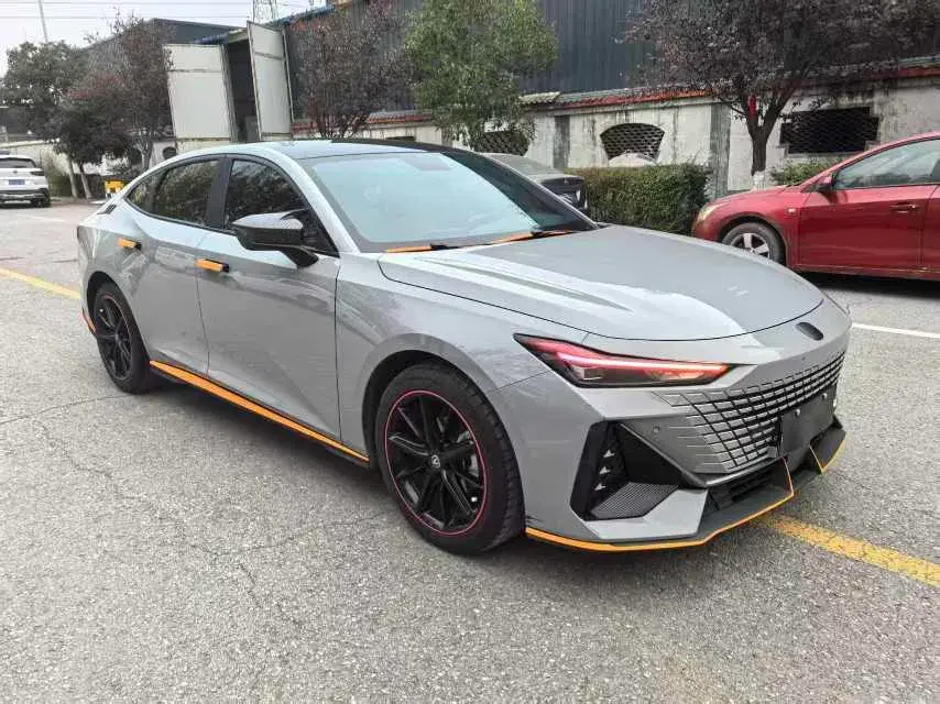 2022 CHANGAN UNI-V thumbnail 3