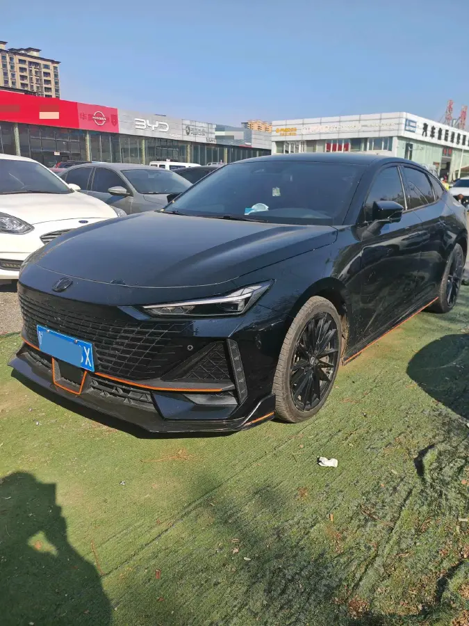 2023 ChangAn UNI-V 1.5T 188HP L4 7DCT