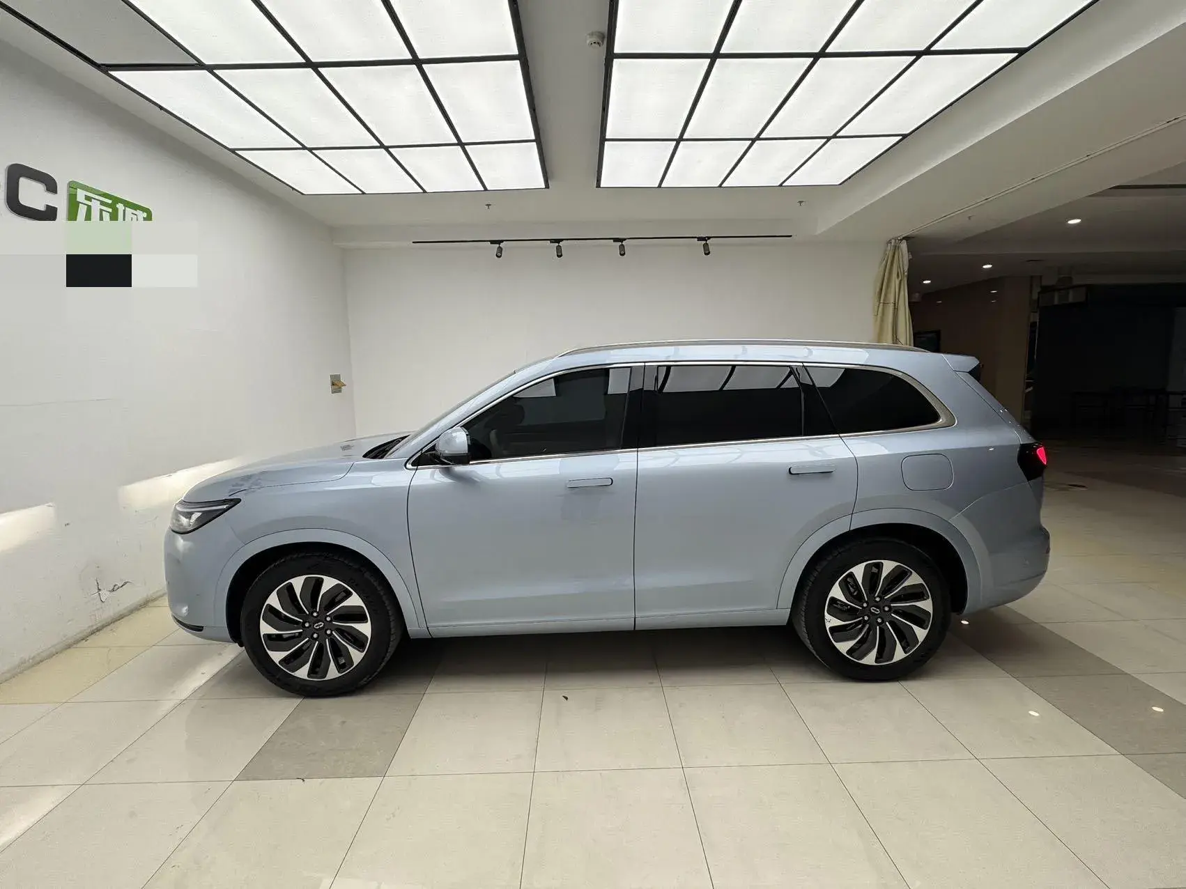 2023 AITO AITO thumbnail 4