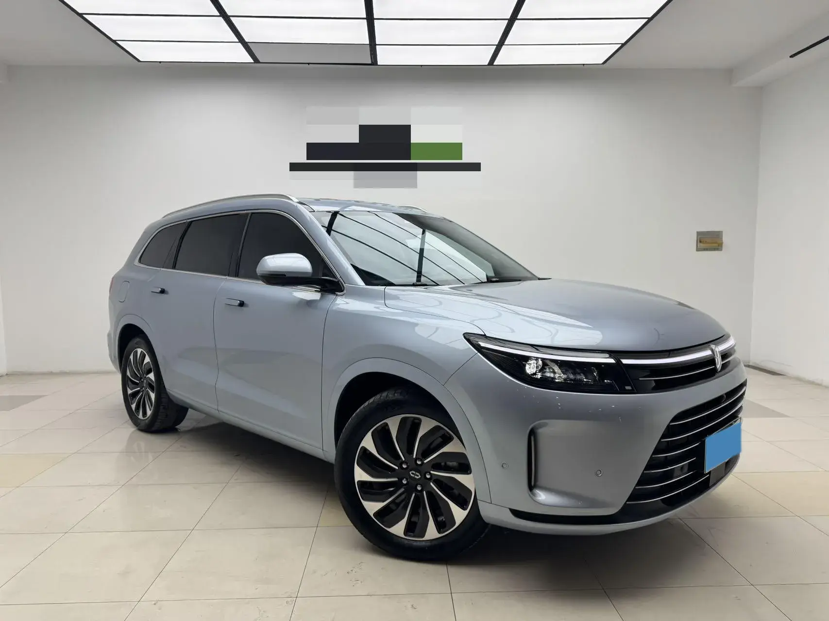 2023 AITO AITO thumbnail 3