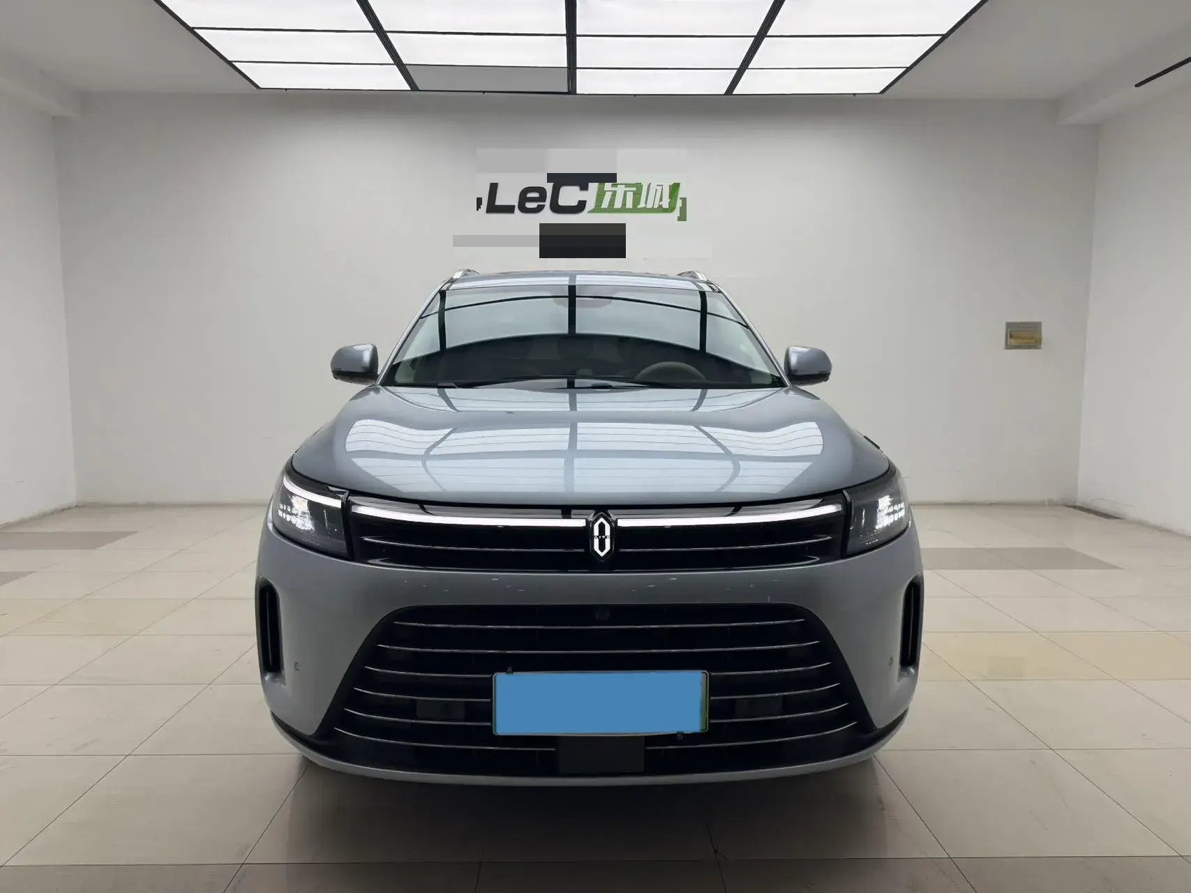 2023 AITO AITO thumbnail 2